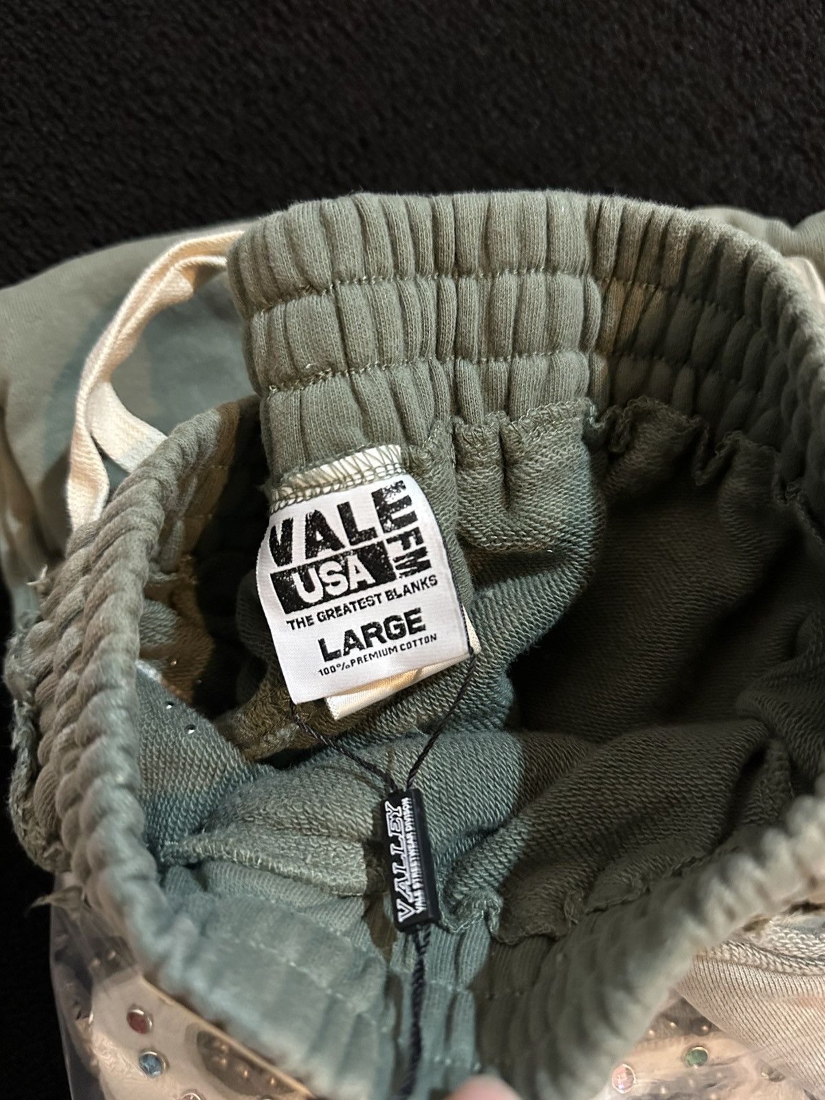 Vale Vale Forest Skittle Sweats (L) Size US 34 / EU 50 - 3 Thumbnail
