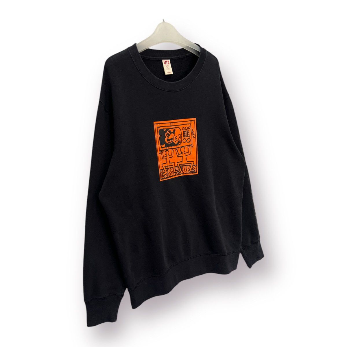 Keith Haring × Mickey Mouse × Uniqlo 🔥 Keith Haring x Mickey Roundneck Sweatshirt - XL Size US XL / EU 56 / 4 - 3 Thumbnail