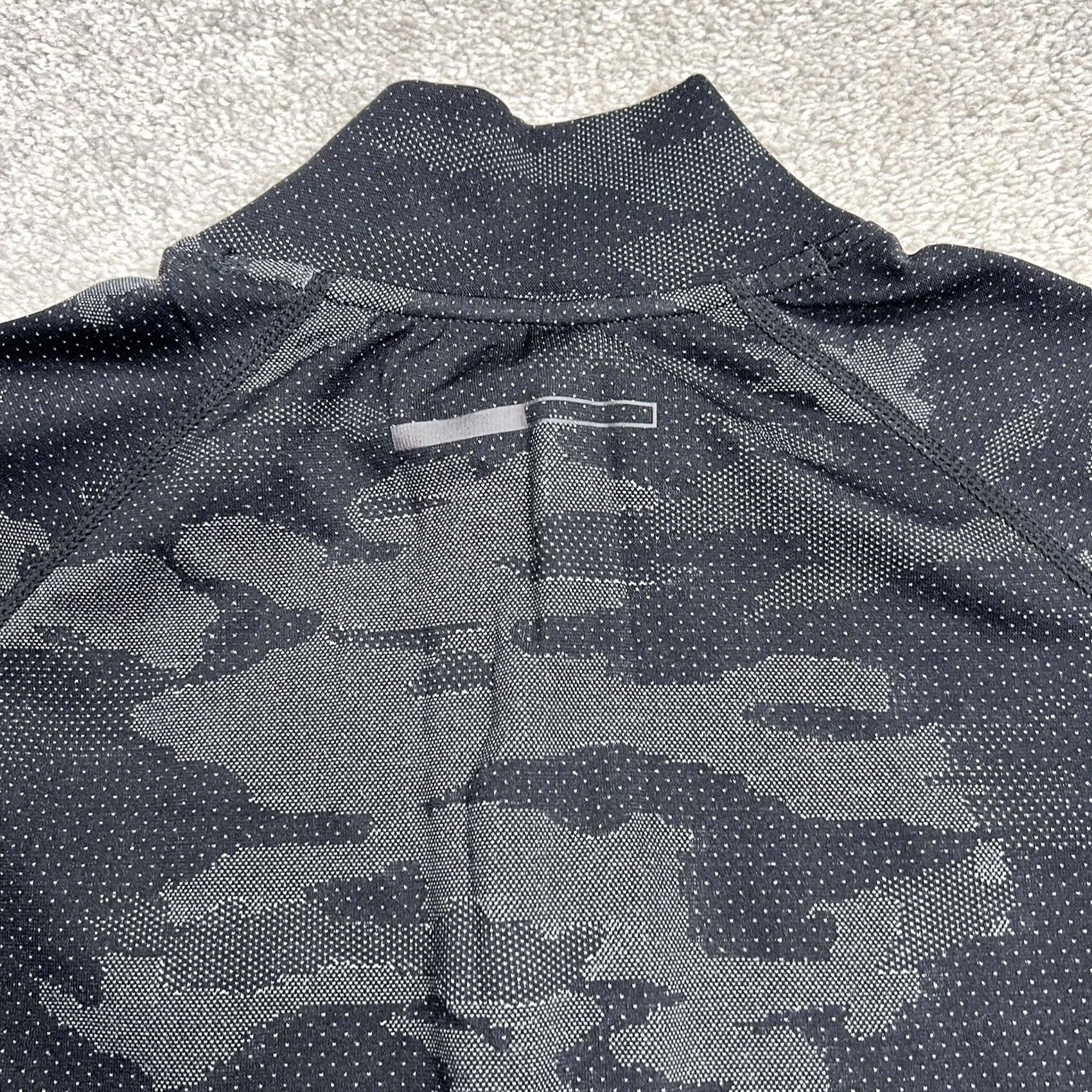 Vintage LEGENDS Dash Quarter 1/4 Zip Mens XL Long Sleeve Pullover Black Camo Reflective"} Size US XL / EU 56 / 4 - 7 Thumbnail