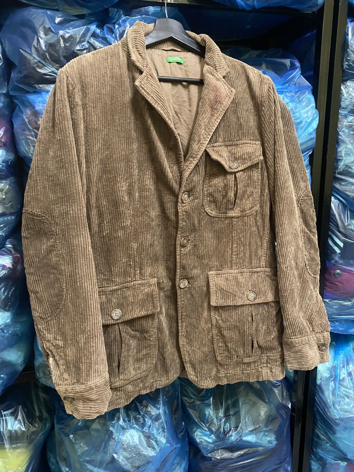Benetton Vintage Benetton Brown Corduroy Blazer Made in Romania Size US M / EU 48-50 / 2 - 3 Thumbnail