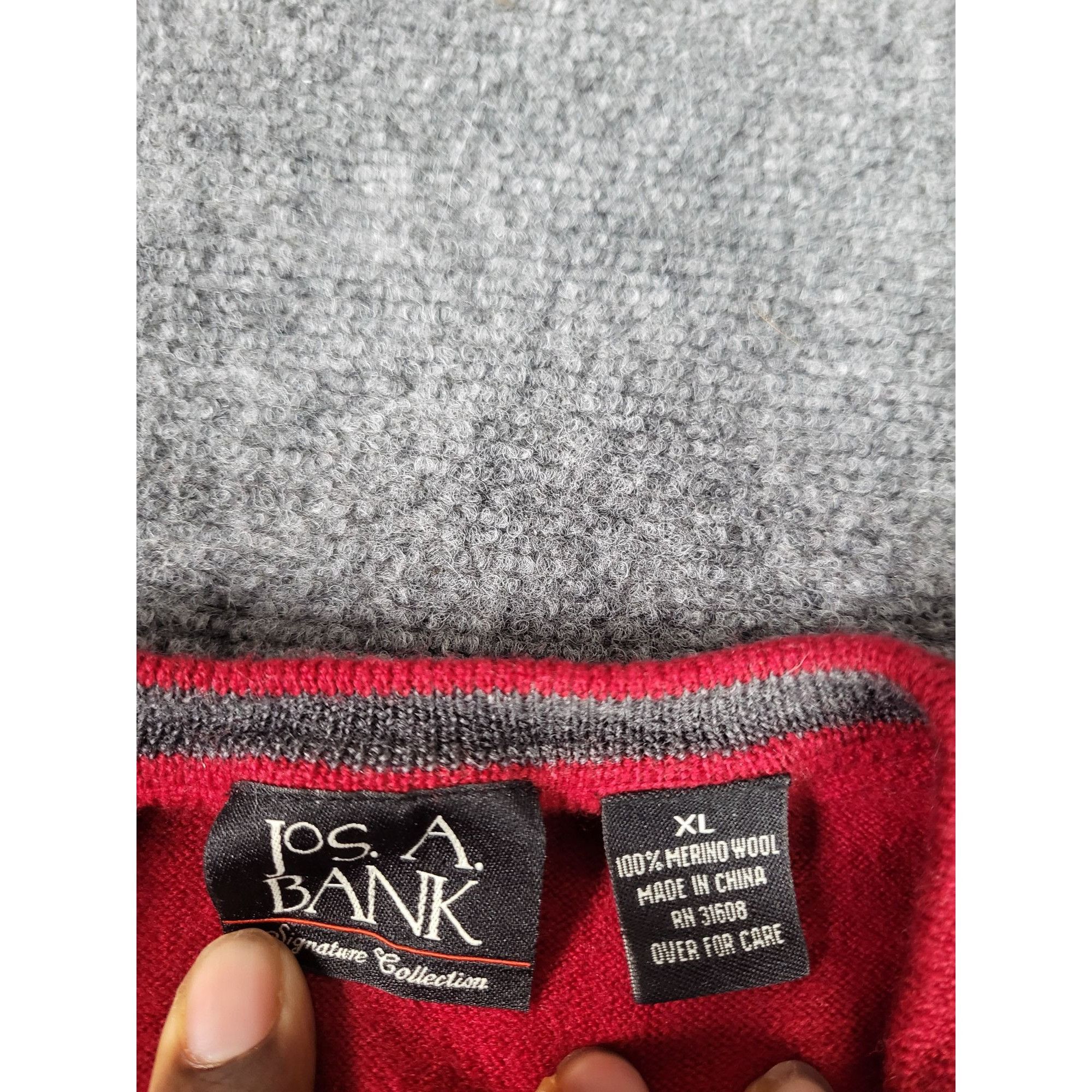 Jos. A. Bank Jos A. Bank Merino Wool Sweater Men Sz XL Tight Knit V Neck Size US XL / EU 56 / 4 - 6 Thumbnail