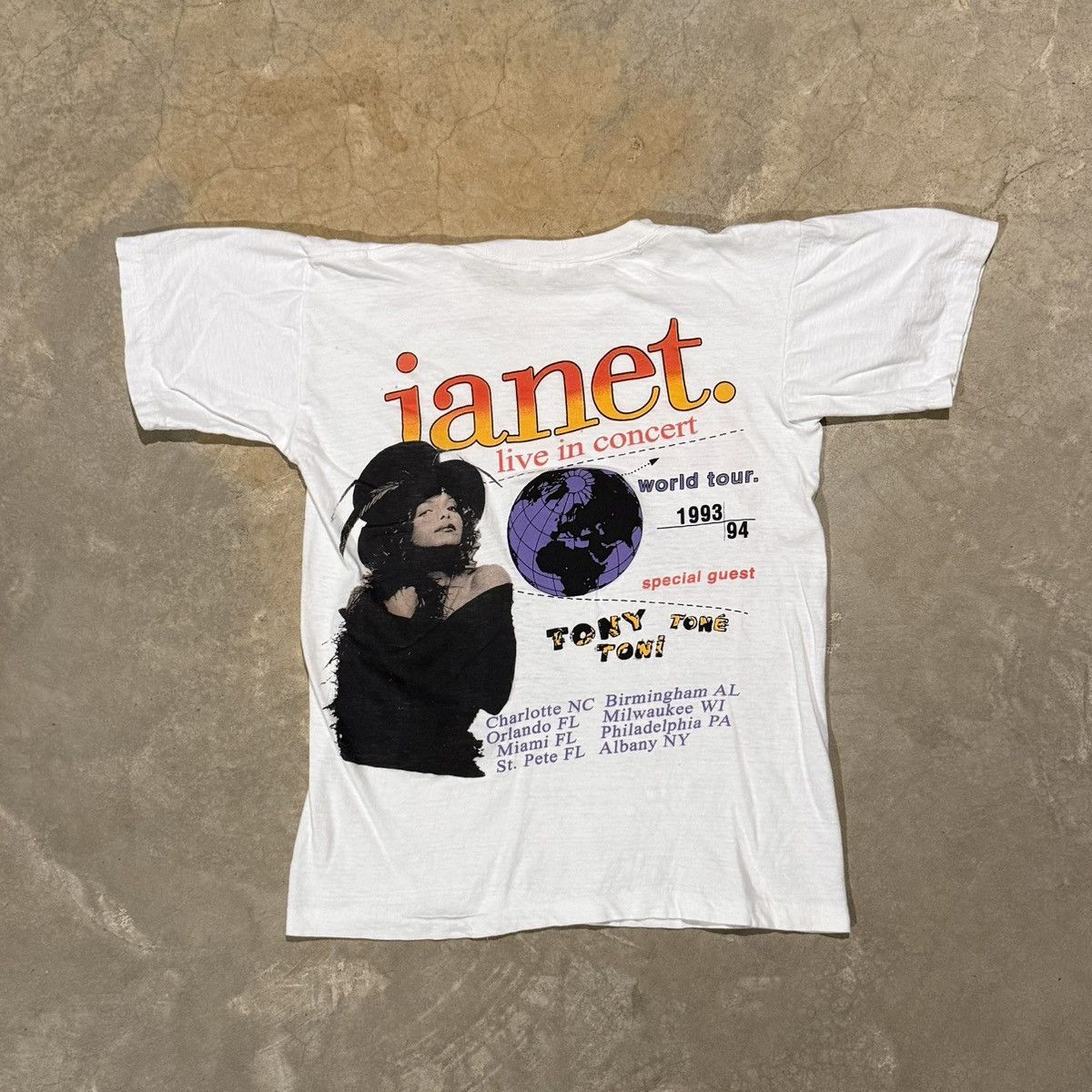 Vintage Vtg 1994 Janet Jackson World Tour Live In Concert Rap Tee Size US M / EU 48-50 / 2 - 4 Thumbnail