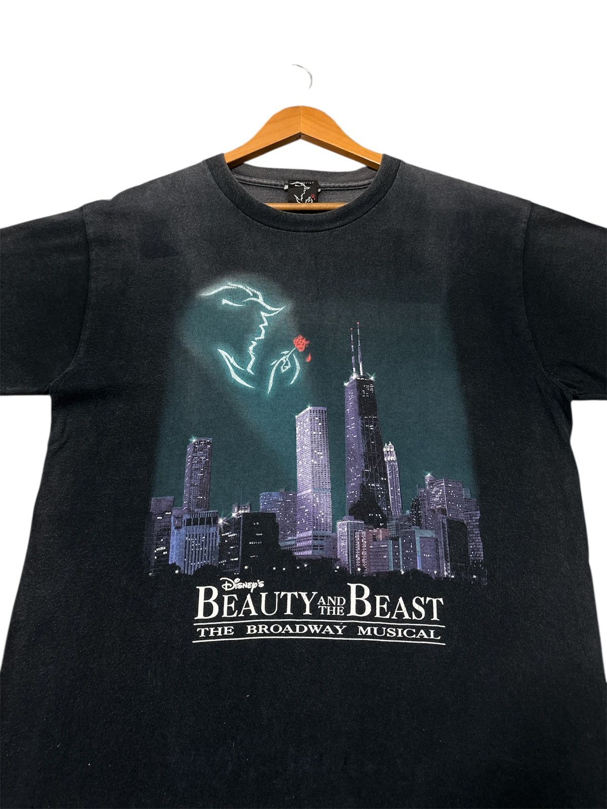 Disney RARE DISNEY BEAUTY AND THE BEAST VINTAGE TSHIRT TEE🔥 Size US L / EU 52-54 / 3 - 4 Thumbnail