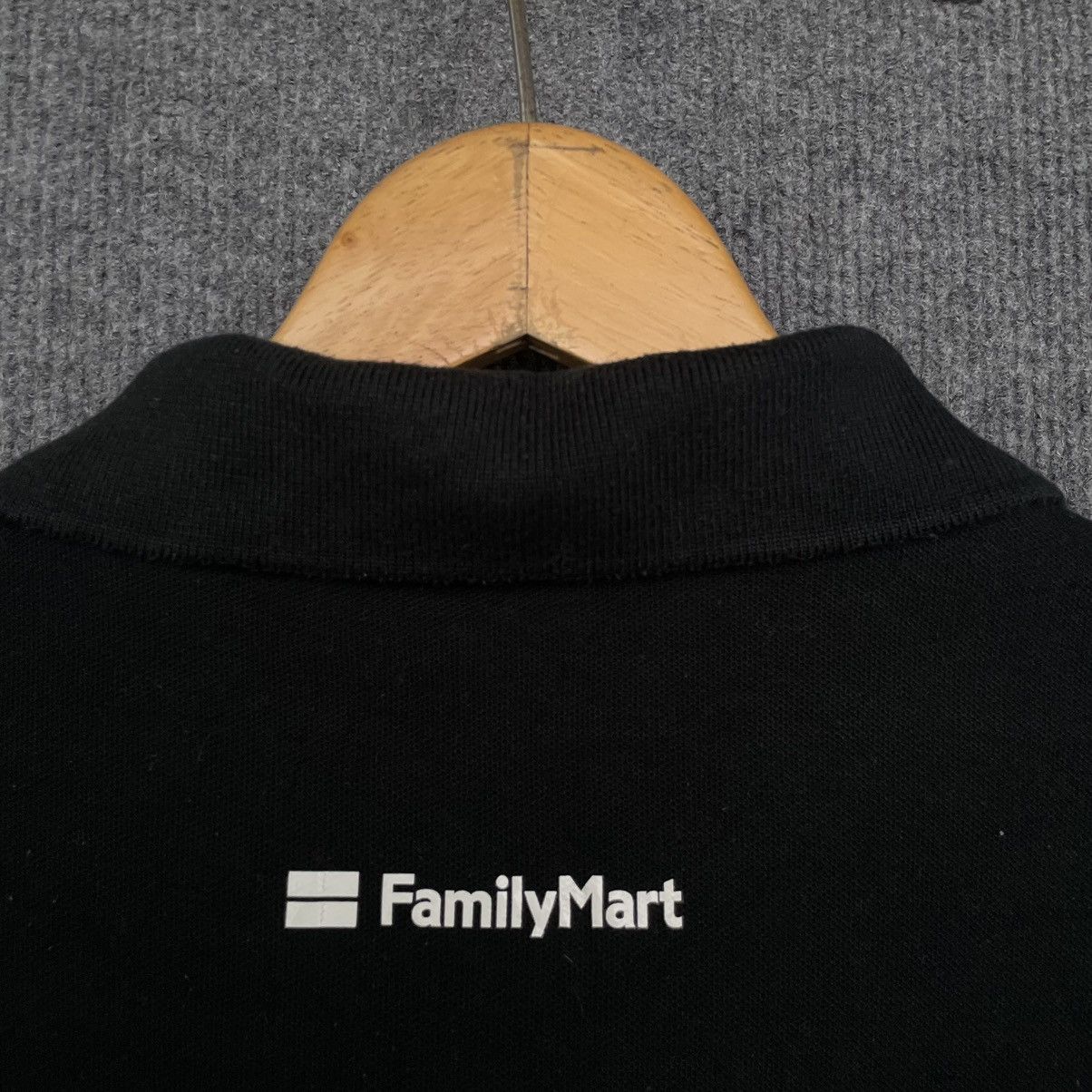 Japanese Brand × Vintage Vintage Family Mart Worker Polo T Shirt Size US XL / EU 56 / 4 - 5 Thumbnail