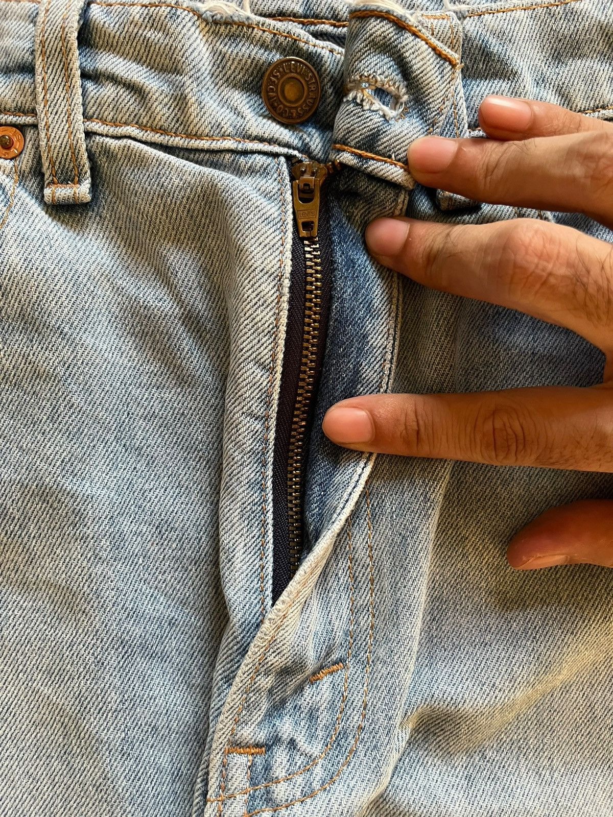 Levi's SALES🔥Vintage 90s Levis 510 Light Wash Distress Loose Jeans Size US 31 - 3 Thumbnail
