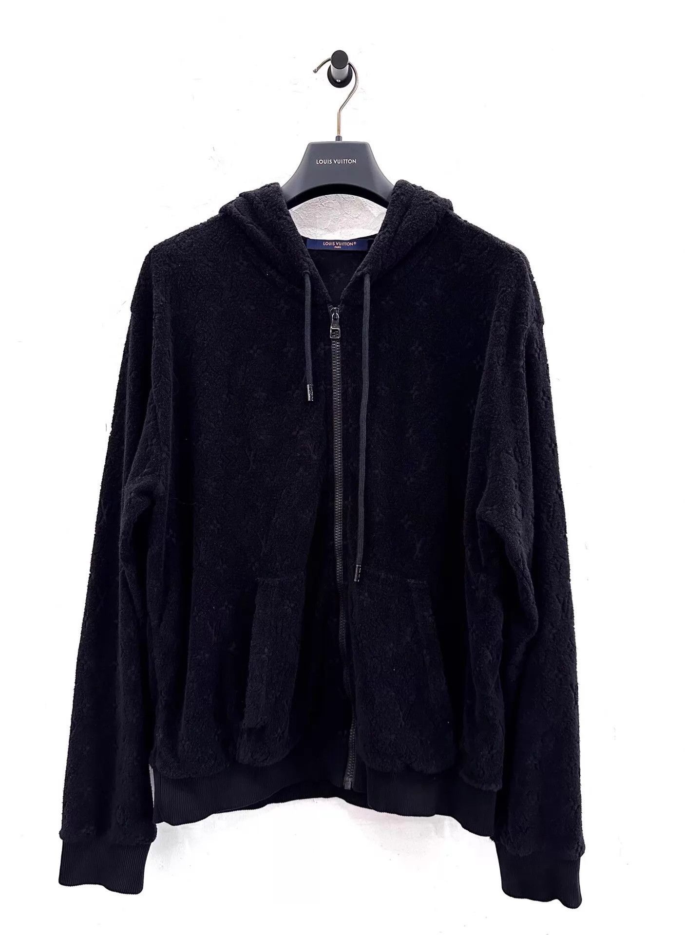 Louis Vuitton Black Zip-Up Hoodie with Textured Design Size US M / EU 48-50 / 2 - 1 Thumbnail