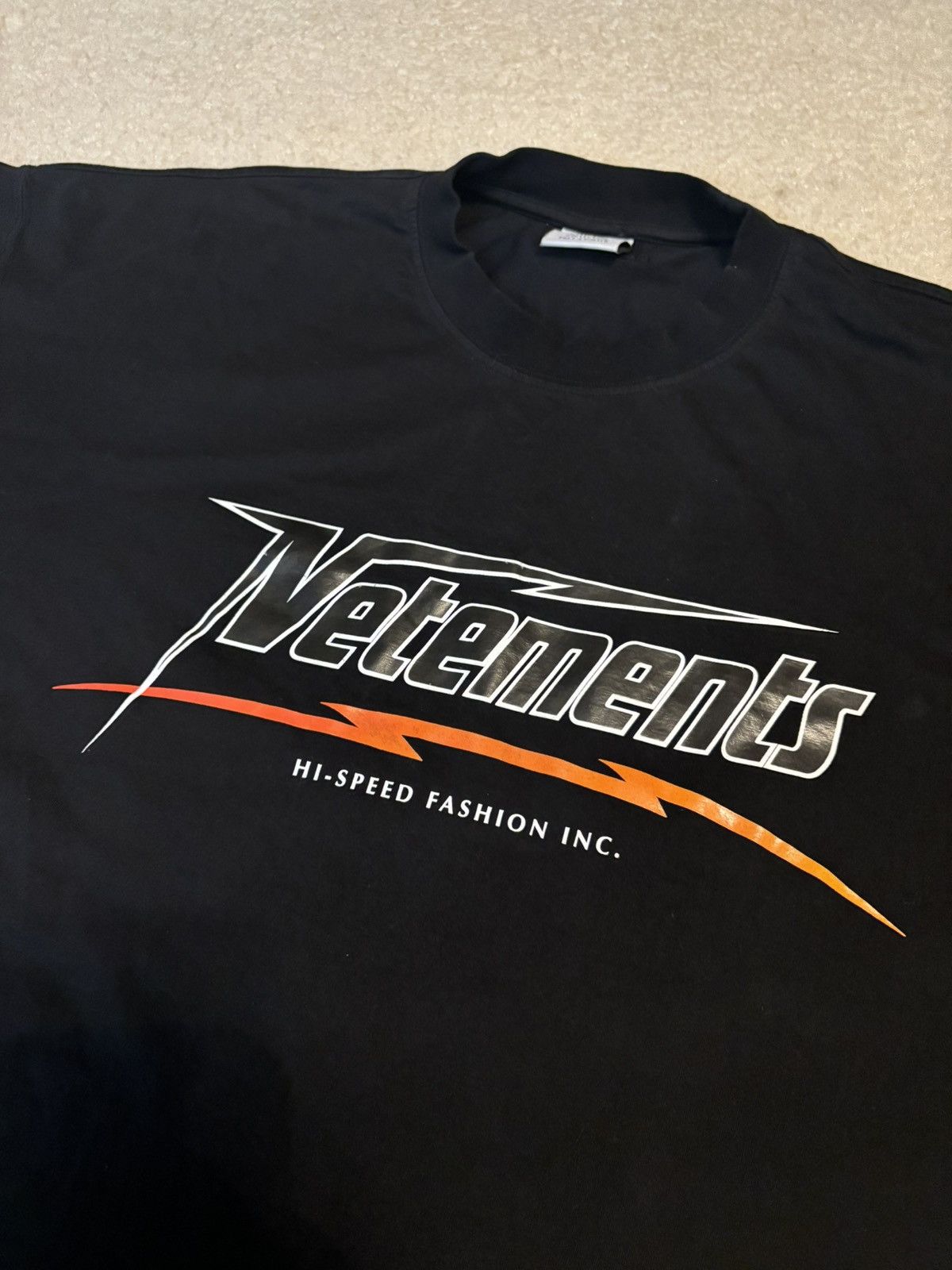 Vetements Vetements Hi Speed Fashion Logo Oversized Tee Black Size US XL / EU 56 / 4 - 2 Thumbnail