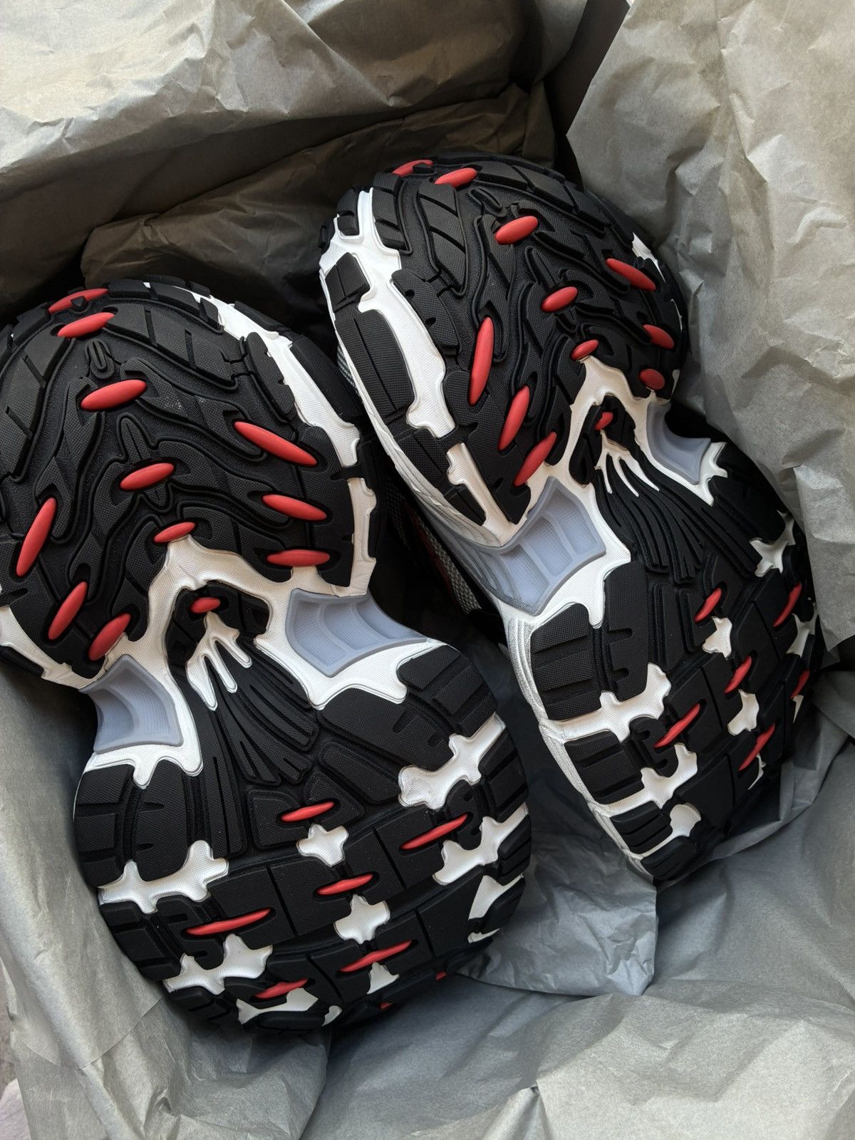 Balenciaga Red Mesh 10XL Sneakers Size US 10 / EU 43 - 3 Thumbnail