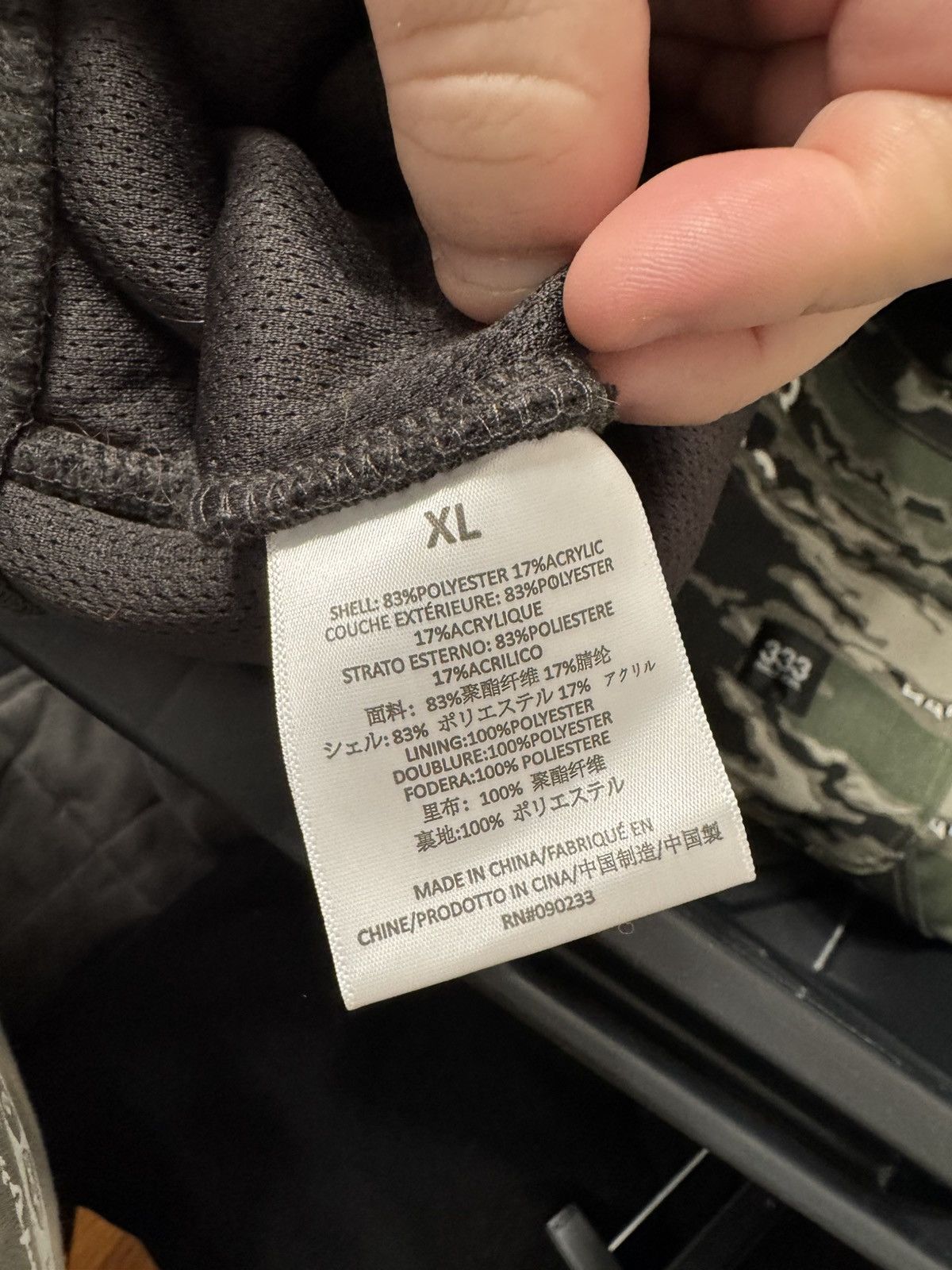 Fear of God Fear of God Essentials black Sherpa sweatpants Size US 38 / EU 54 - 6 Thumbnail