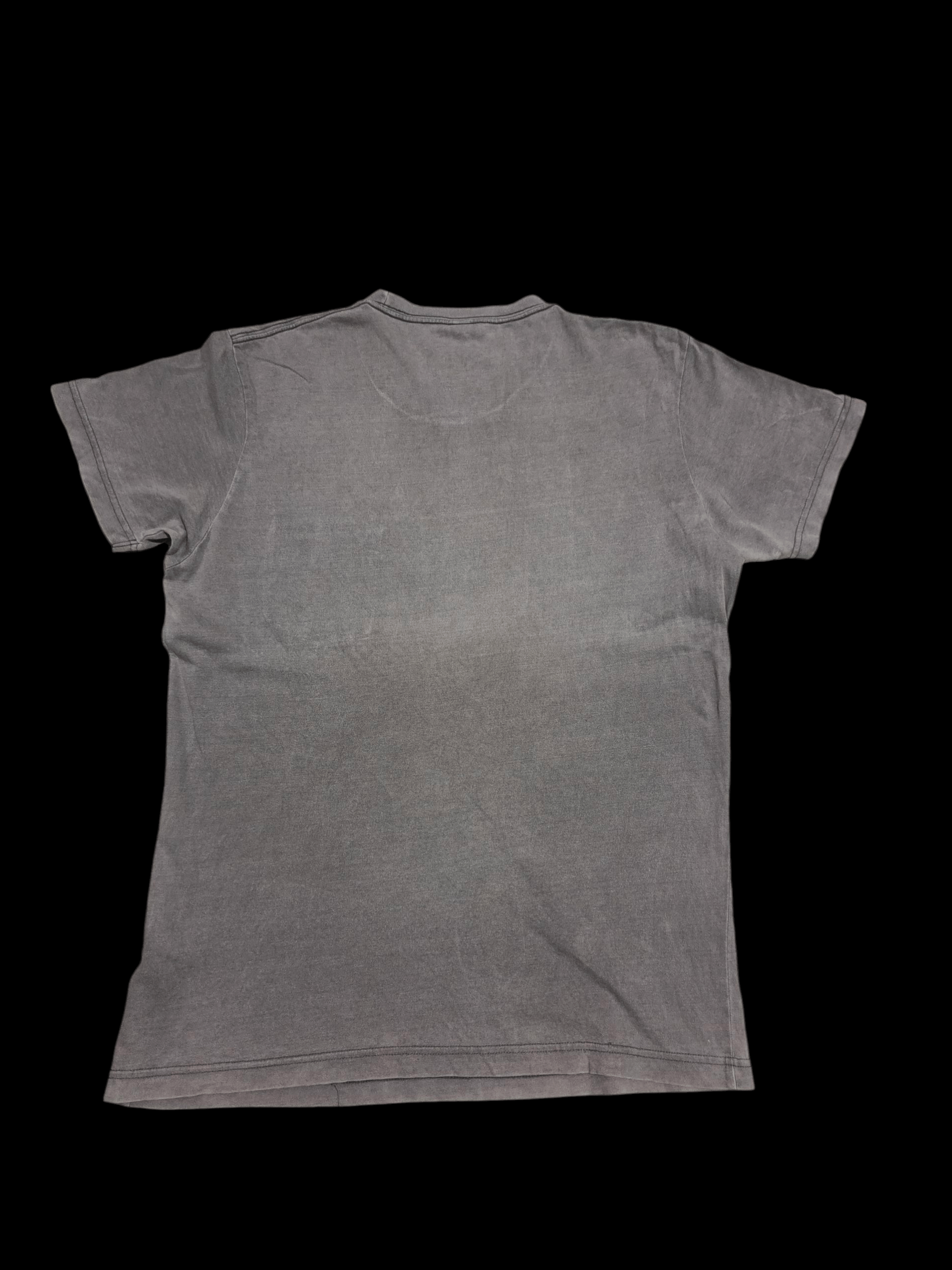 GU Thrashed Faded Uniqlo Tee Size M / US 6-8 / IT 42-44 - 6 Thumbnail