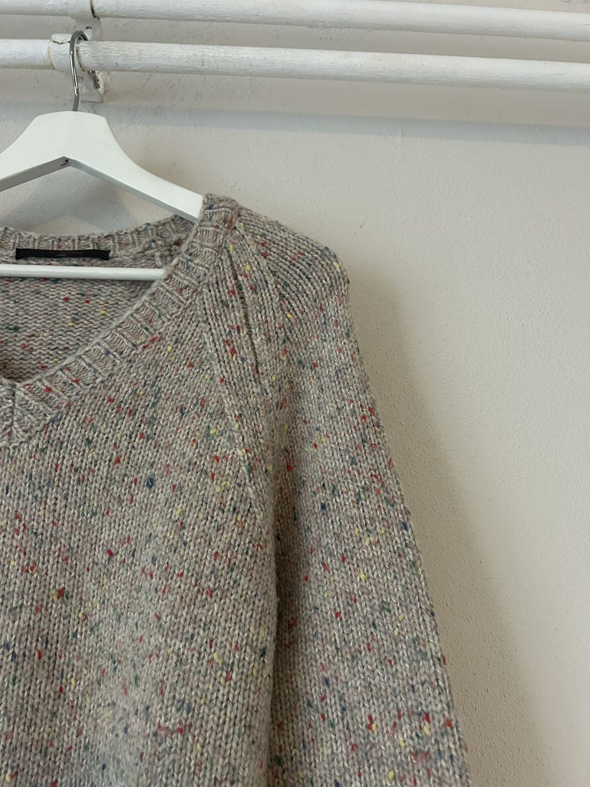 Louis Vuitton Multicolor Speckled Wool V-Neck Sweater Size US M / EU 48-50 / 2 - 5 Thumbnail