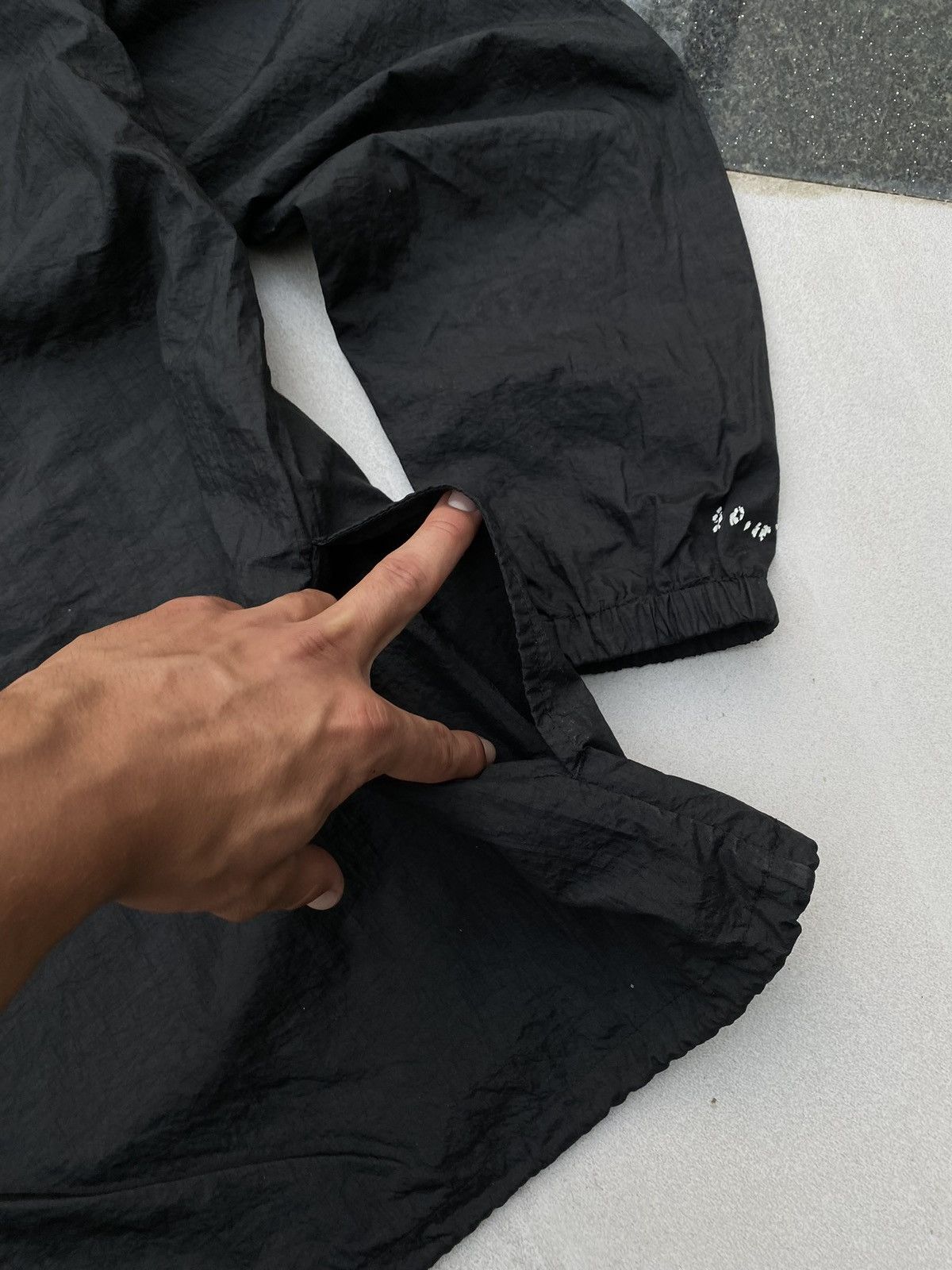 Aape AAPE RARE MULTI BACK LOGO NYLON RETRO OVERSIZED JACKET Size US L / EU 52-54 / 3 - 9 Thumbnail