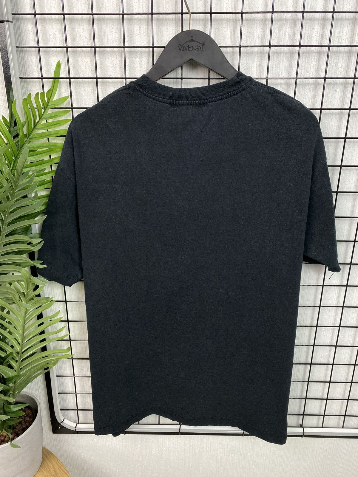 Other Vintage Punks Not Dead Distressed Tee Rock T shirt band rock Size US L / EU 52-54 / 3 - 16 Thumbnail