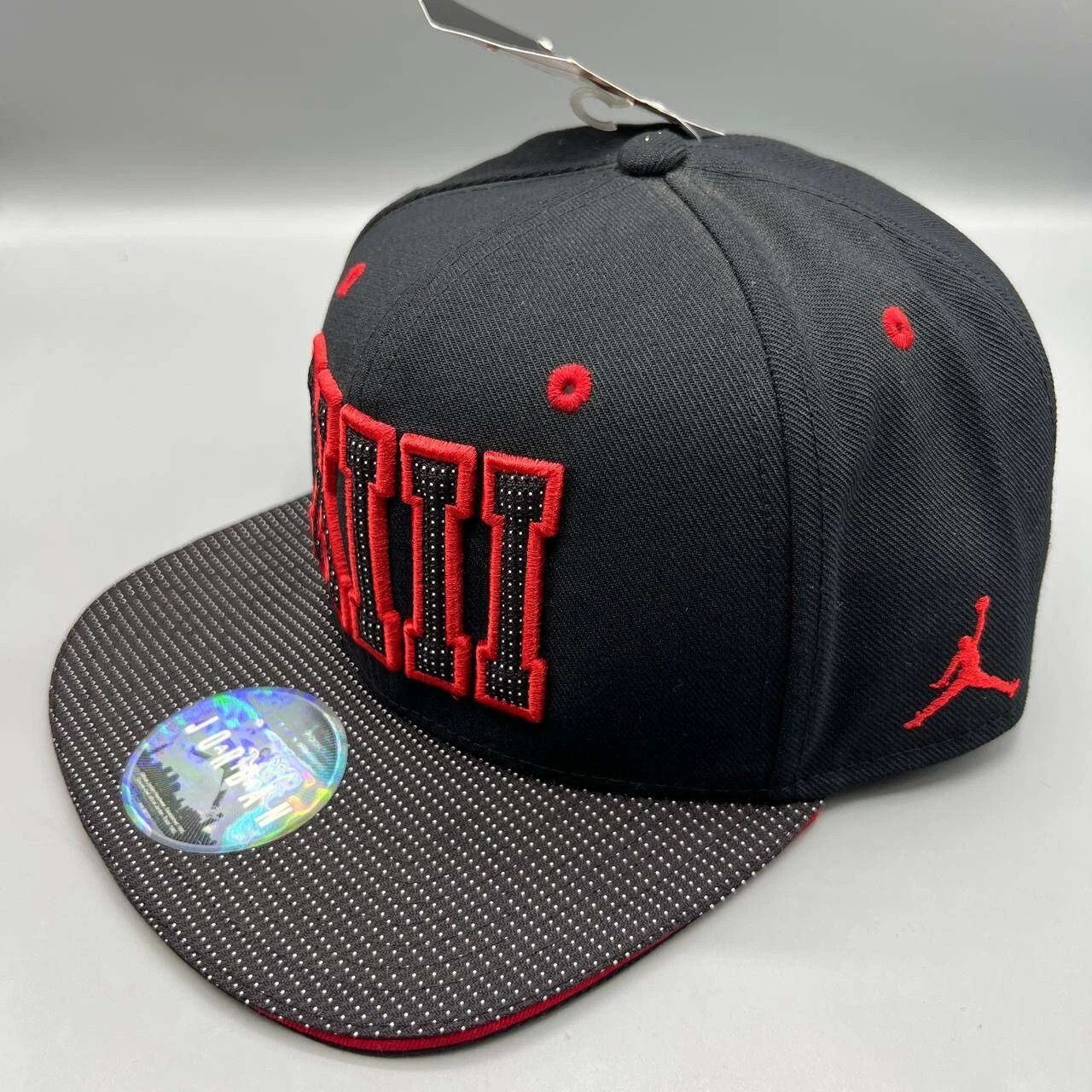 Jordan Brand Air Jordan 13 XIII Bred Hat Men Embroidered Snap Back Cap Size ONE SIZE - 5 Thumbnail