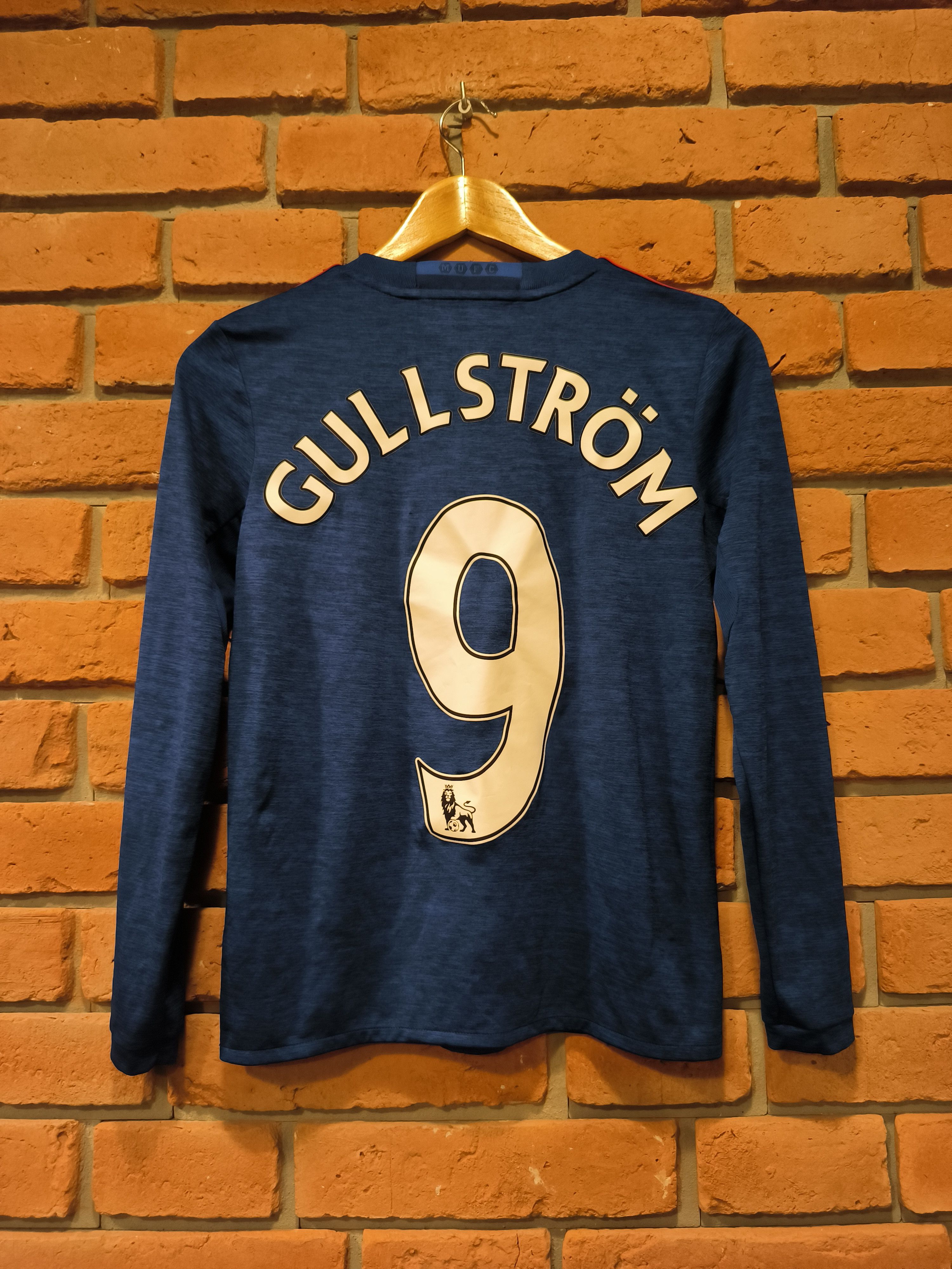 Adidas Adidas Manchaster United Jersey Gullstrom 9 2016/2017 Size US XXS / EU 40 - 1 Thumbnail