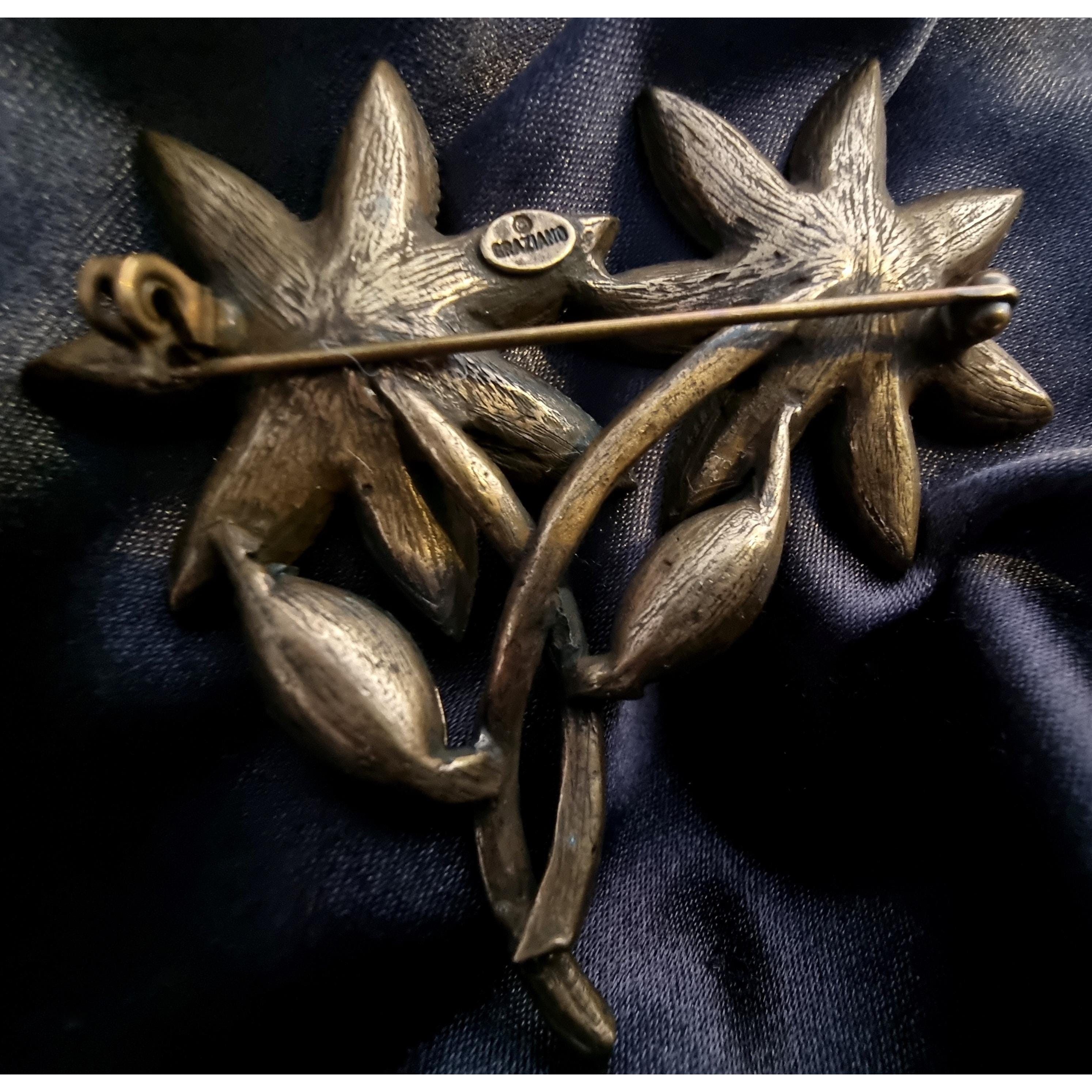 Vintage Vintage R.J. GRAZIANO Signed Flower Bouquet Dark Bronze Colo Size ONE SIZE - 5 Thumbnail