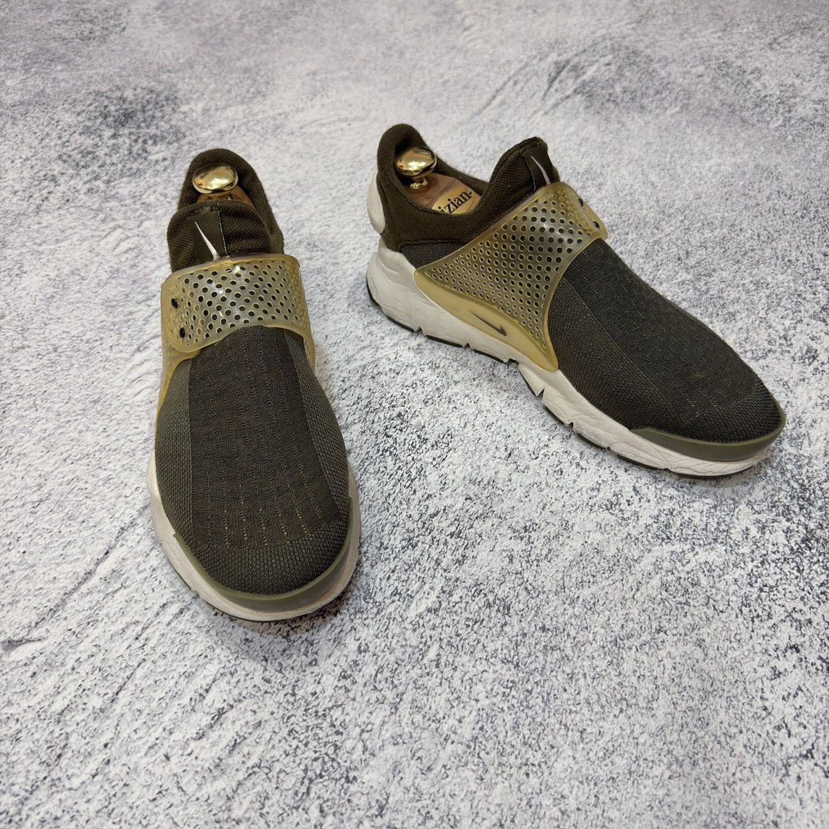 Fragment Design × Nike Nike x Fragment Design Sock Dart SP Dark Loden US9 UK8 Size US 9 / EU 42 - 2 Thumbnail