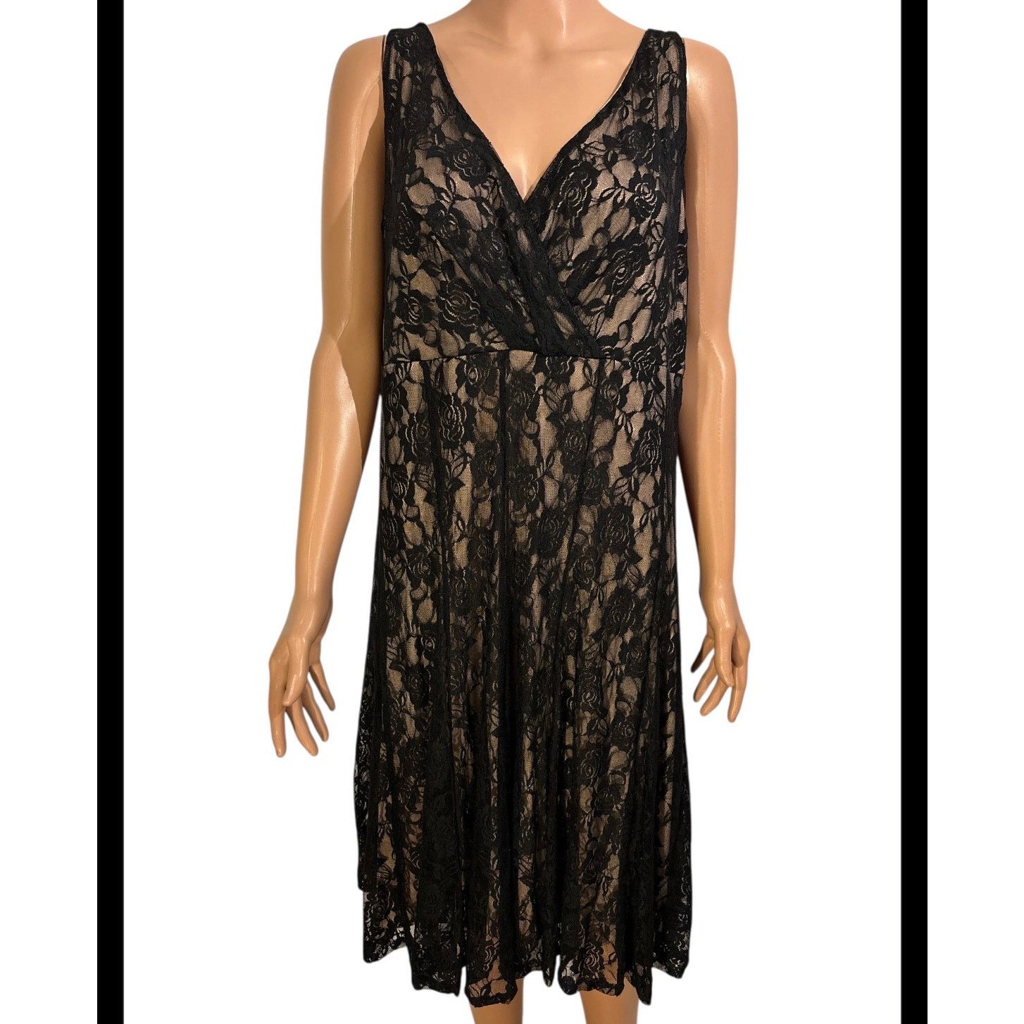 The Unbranded Brand Glamour Black Lace Overlay Size 16 (XL) Size XL / US 12-14 / IT 48-50 - 1 Thumbnail