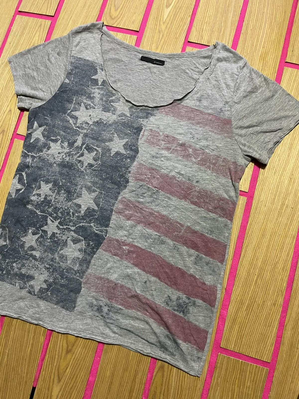 If Six Was Nine VINTAGE Y2K PINENINE short sleeve tshirt flag big logo style Size US L / EU 52-54 / 3 - 2 Thumbnail