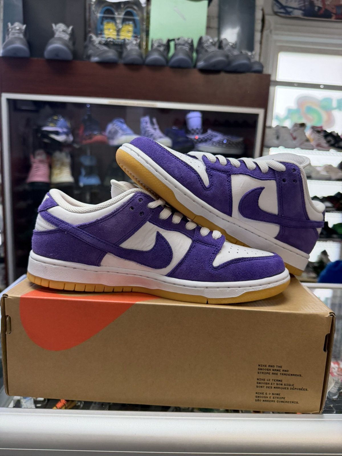Nike Nike SB Dunk Low ‘Purple Suede’ Size US 9 / EU 42 - 2 Thumbnail