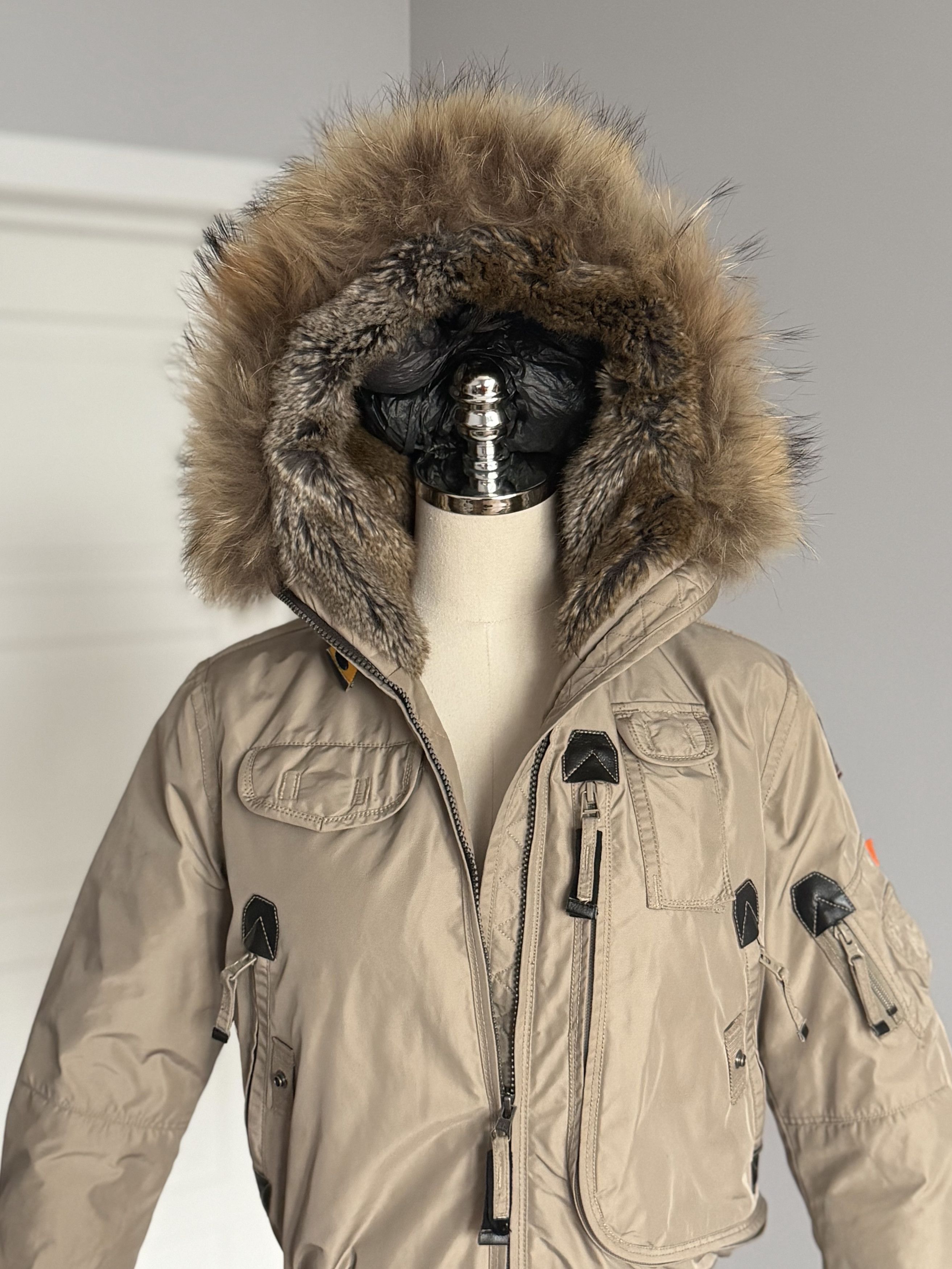 Parajumpers PARAJUMPERS Gobi Fur Down Bomber Jacket Size XS Beige Size XS / US 0-2 / IT 36-38 - 11 Thumbnail