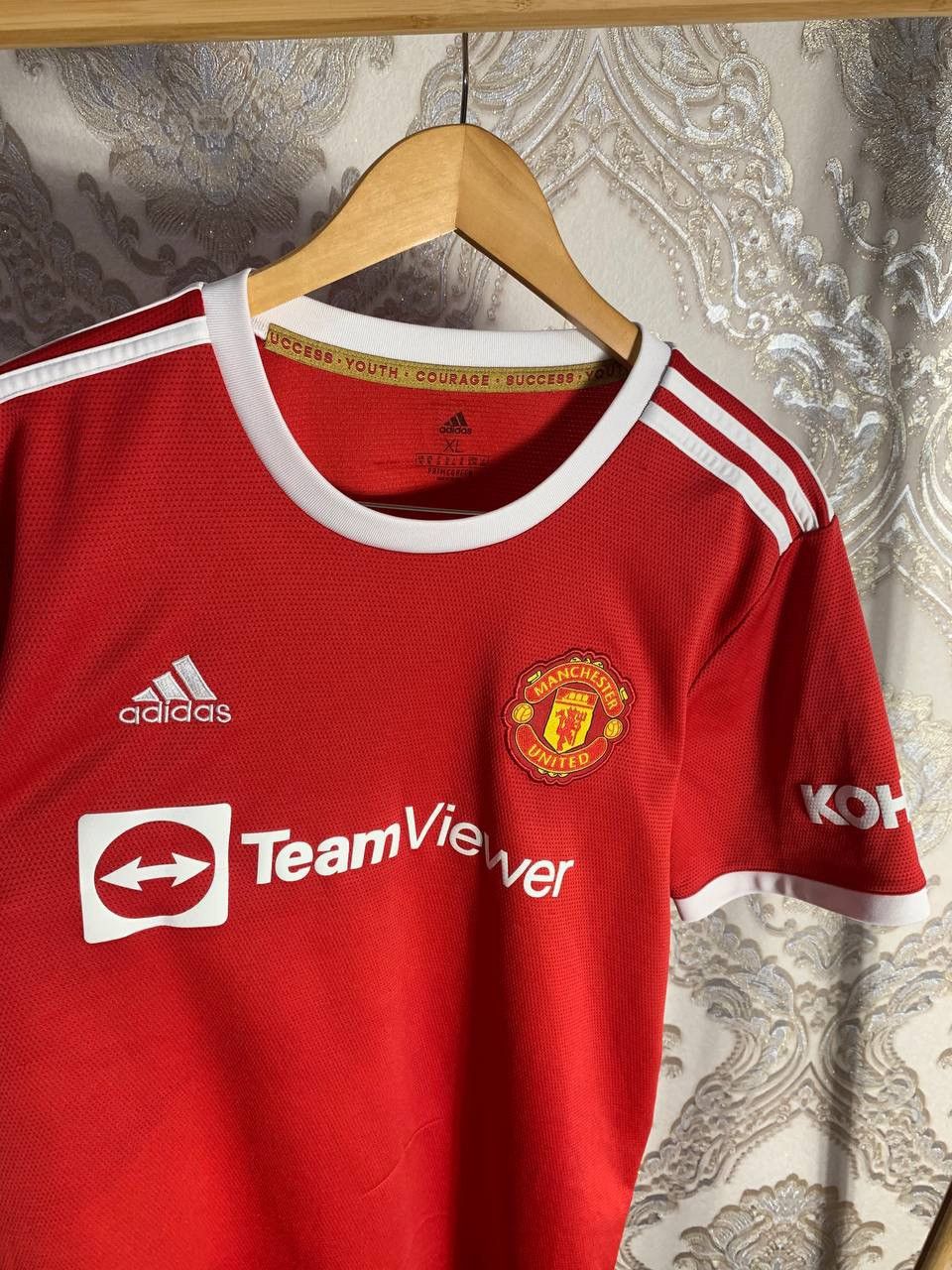 Adidas VINTAGE ADIDAS FC MANCHESTER UNITED ENGLAND SOCCER JERSEY Size US XL / EU 56 / 4 - 3 Thumbnail