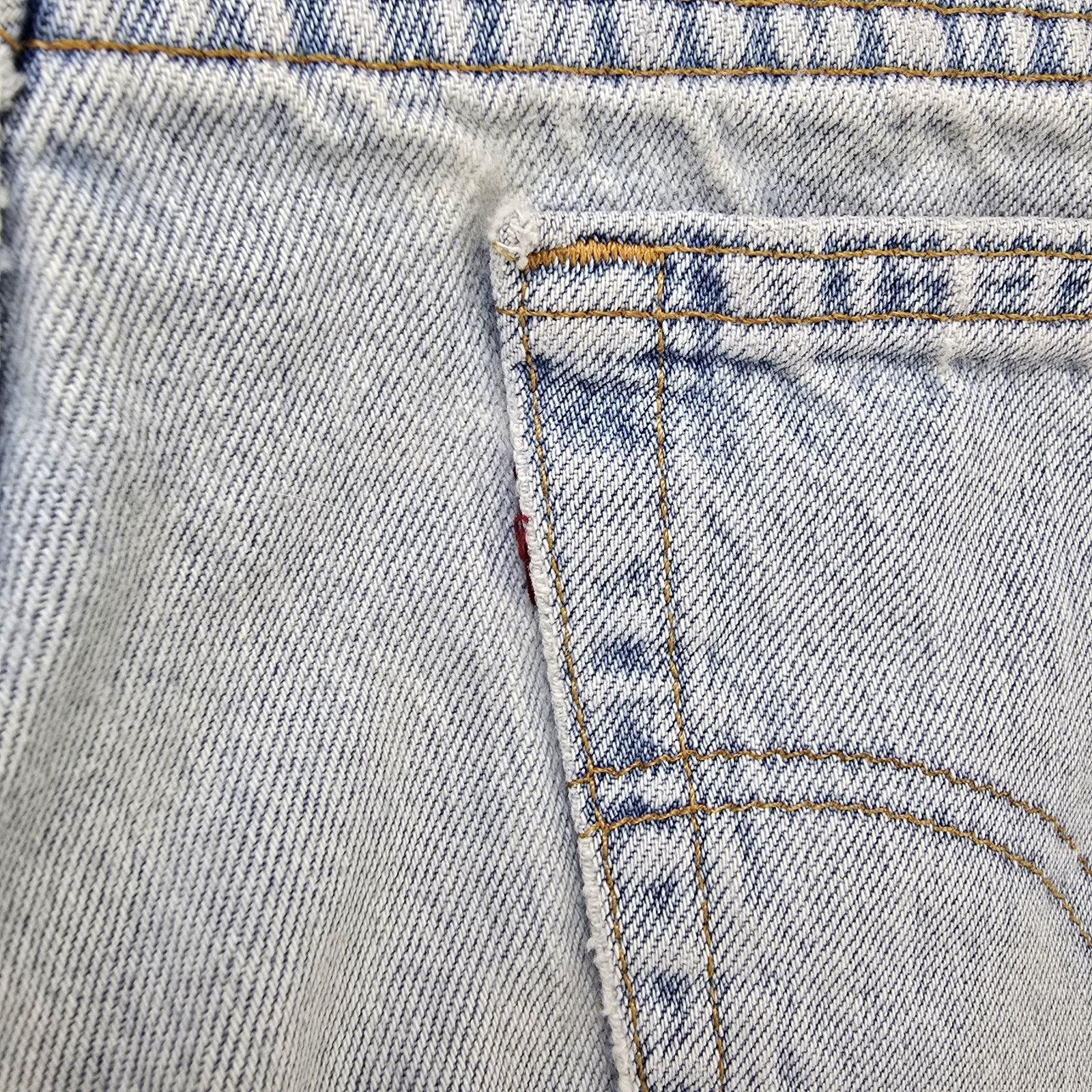 Levi's Vtg Levis 560 Jeans 36x30 (Fits 34x29) Tapered Leg 90s USA Size US 34 / EU 50 - 14 Thumbnail