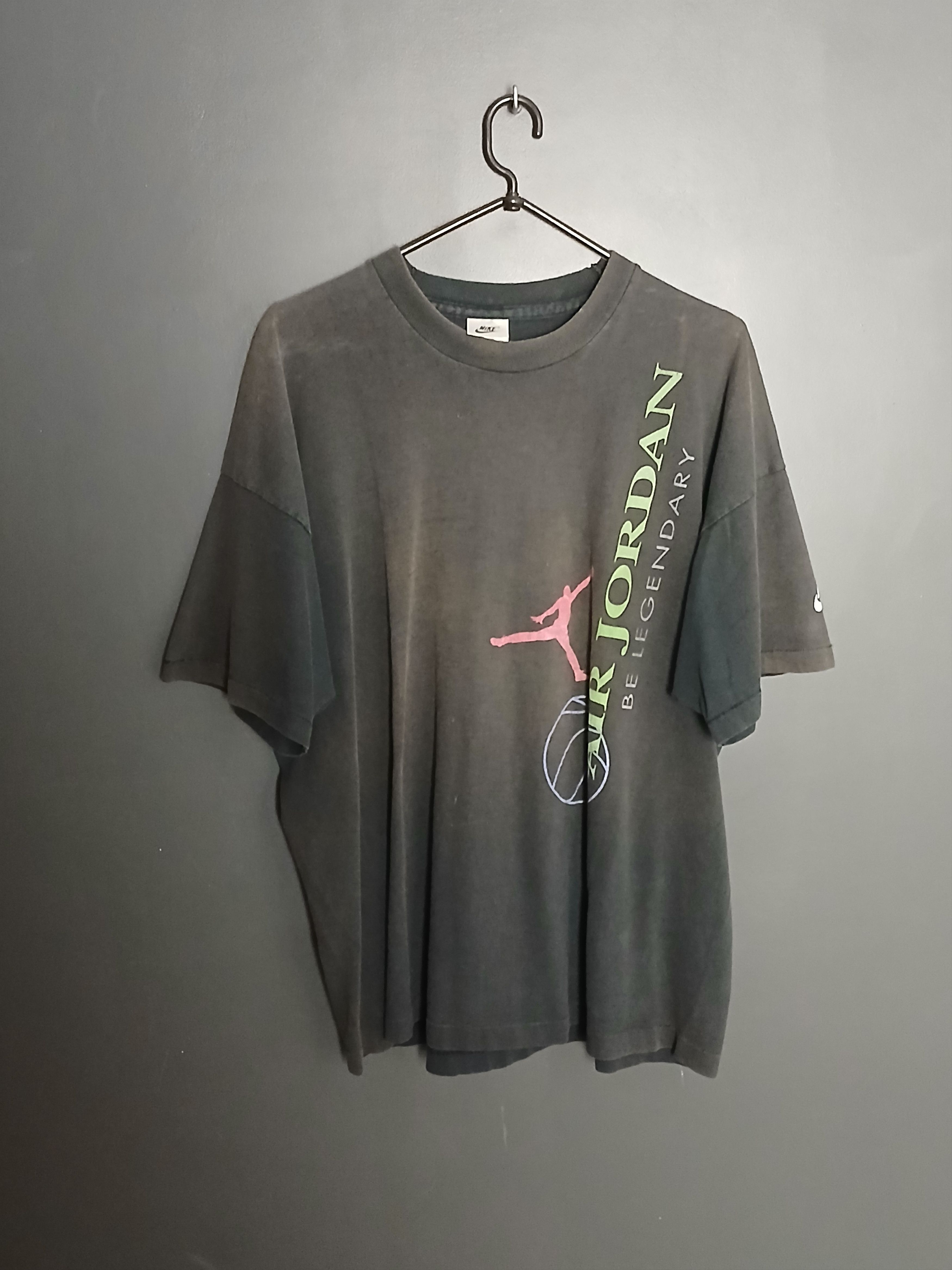 Nike Vintage Nike Air Jordan Single Stitch T-Shirt Size US XL / EU 56 / 4 - 1 Thumbnail