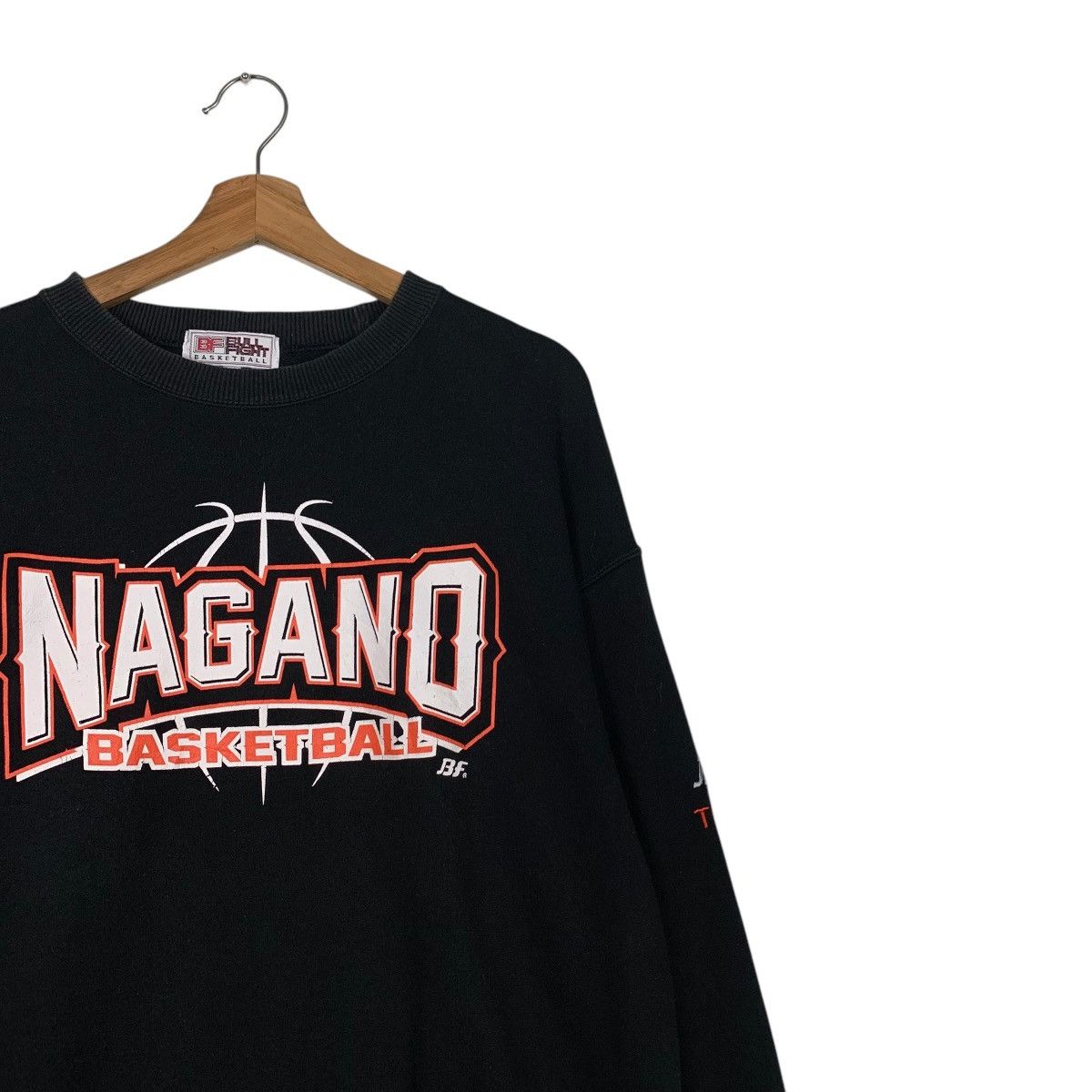 Japanese Brand BULL FIGHT Basketball Big Logo Crewneck Sweatshirt #1970-C86 Size US L / EU 52-54 / 3 - 5 Thumbnail