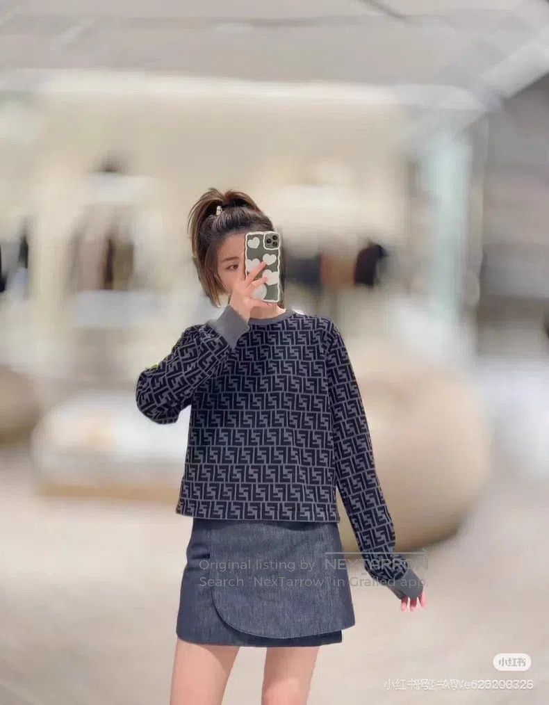 Fendi Fendi Long sleeve Size XS / US 0-2 / IT 36-38 - 6 Thumbnail