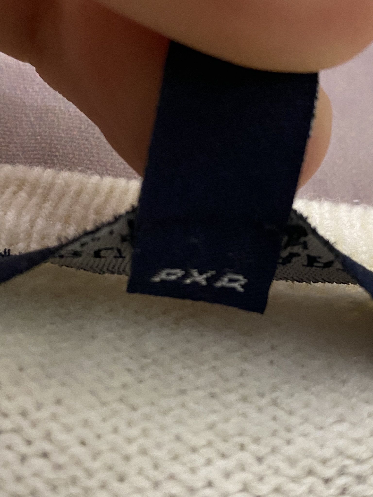 Burberry × Designer Burberry Sweater Nova Check Vintage Size US M / EU 48-50 / 2 - 4 Thumbnail