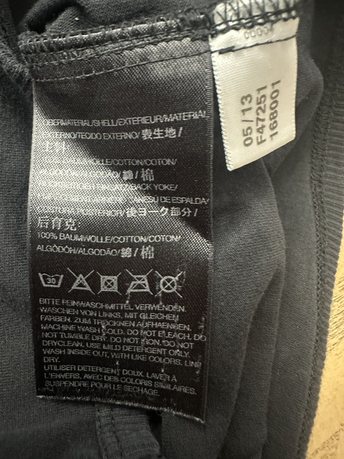 Yohji Yamamoto Y-3 Yohji Yamamoto Pocket Shirt size M Size US M / EU 48-50 / 2 - 11 Thumbnail