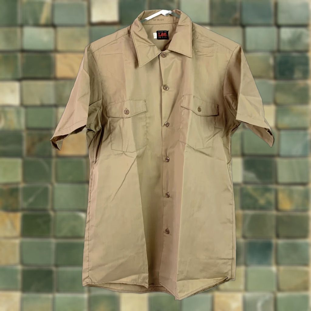 Lee VINTAGE Lee Khaki Shirt Short Sleeve 15-15.5 70s Deadstock Military/Landgirl Mens Size US M / EU 48-50 / 2 - 1 Thumbnail