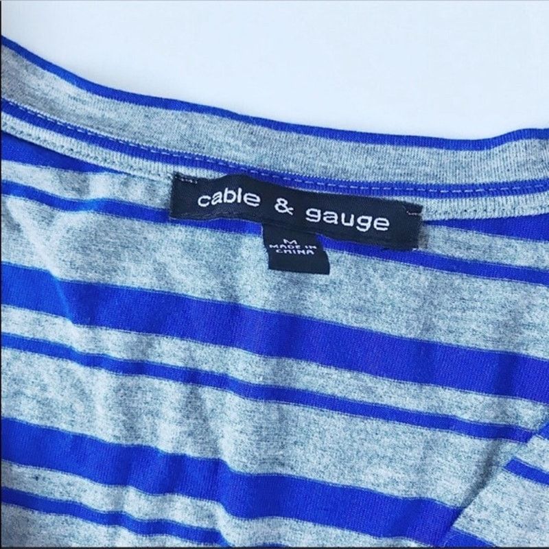 Other Cable & Gauge Gray & Blue Striped V-Neck Drapey Top Medium Size M / US 6-8 / IT 42-44 - 3 Thumbnail