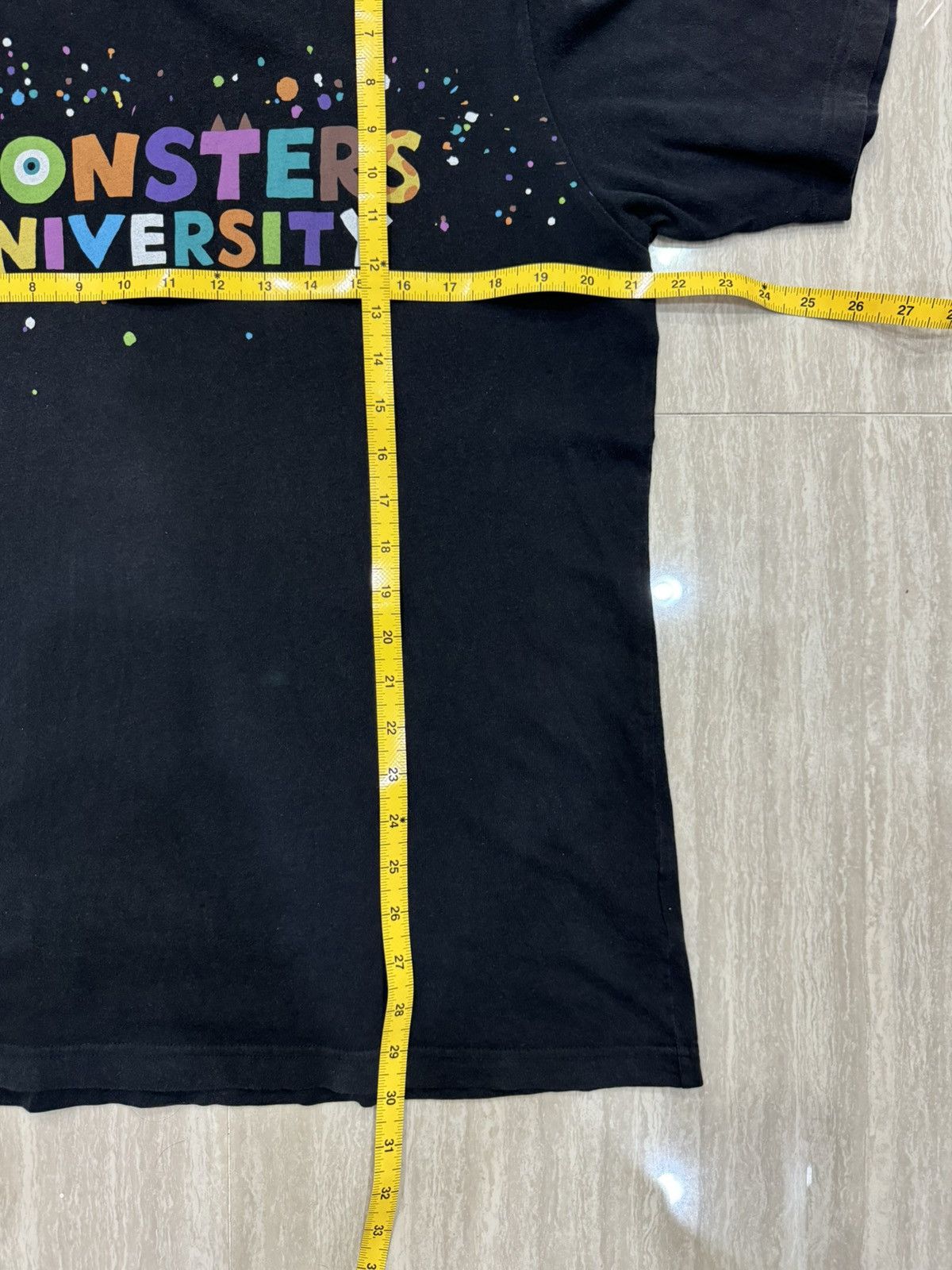 Disney Monster University Disney/Pixar x Uniqlo Black shirt XL size Size US XL / EU 56 / 4 - 5 Thumbnail