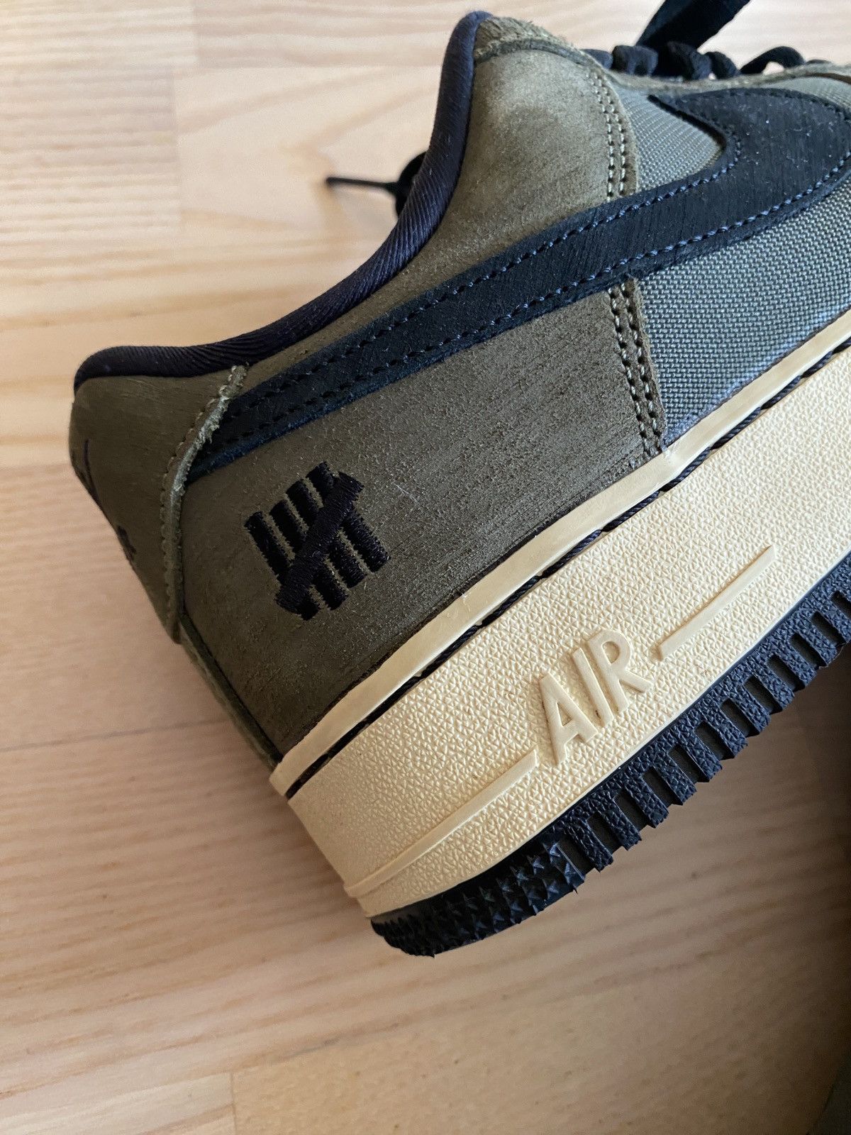 Nike × Undefeated Nike x Undefeated Air Force 1 Low SP “Ballistic” Size US 8.5 / EU 41-42 - 8 Thumbnail