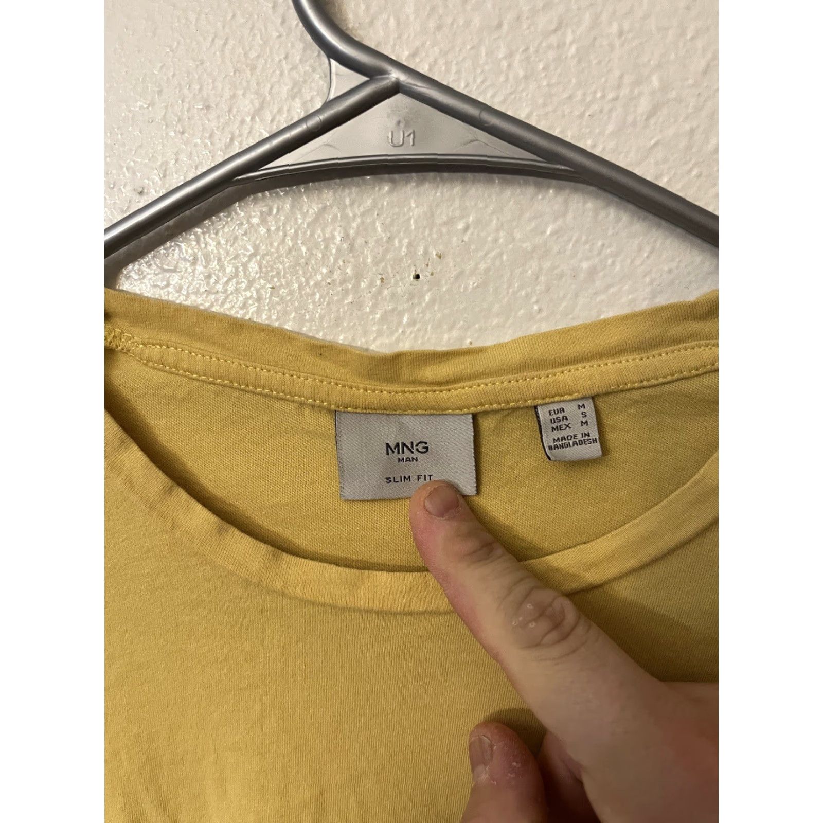 Vintage MNG Man T-Shirt Medium Yellow Slim Fit Solid Cotton Shirt Mens Size US M / EU 48-50 / 2 - 3 Thumbnail