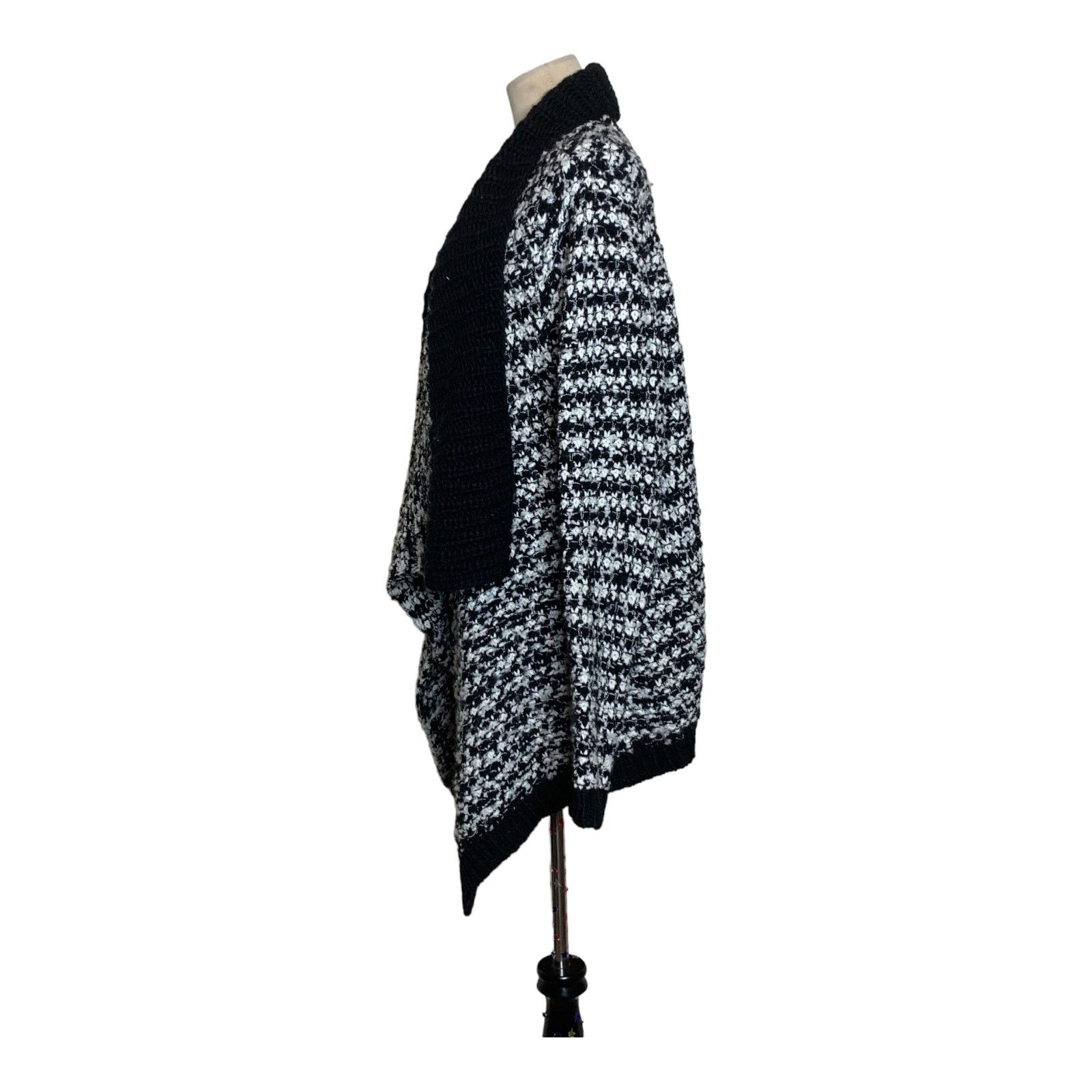 Loft LOFT Black & White Front Cardigan Sweater size Large Size L / US 10 / IT 46 - 6 Thumbnail