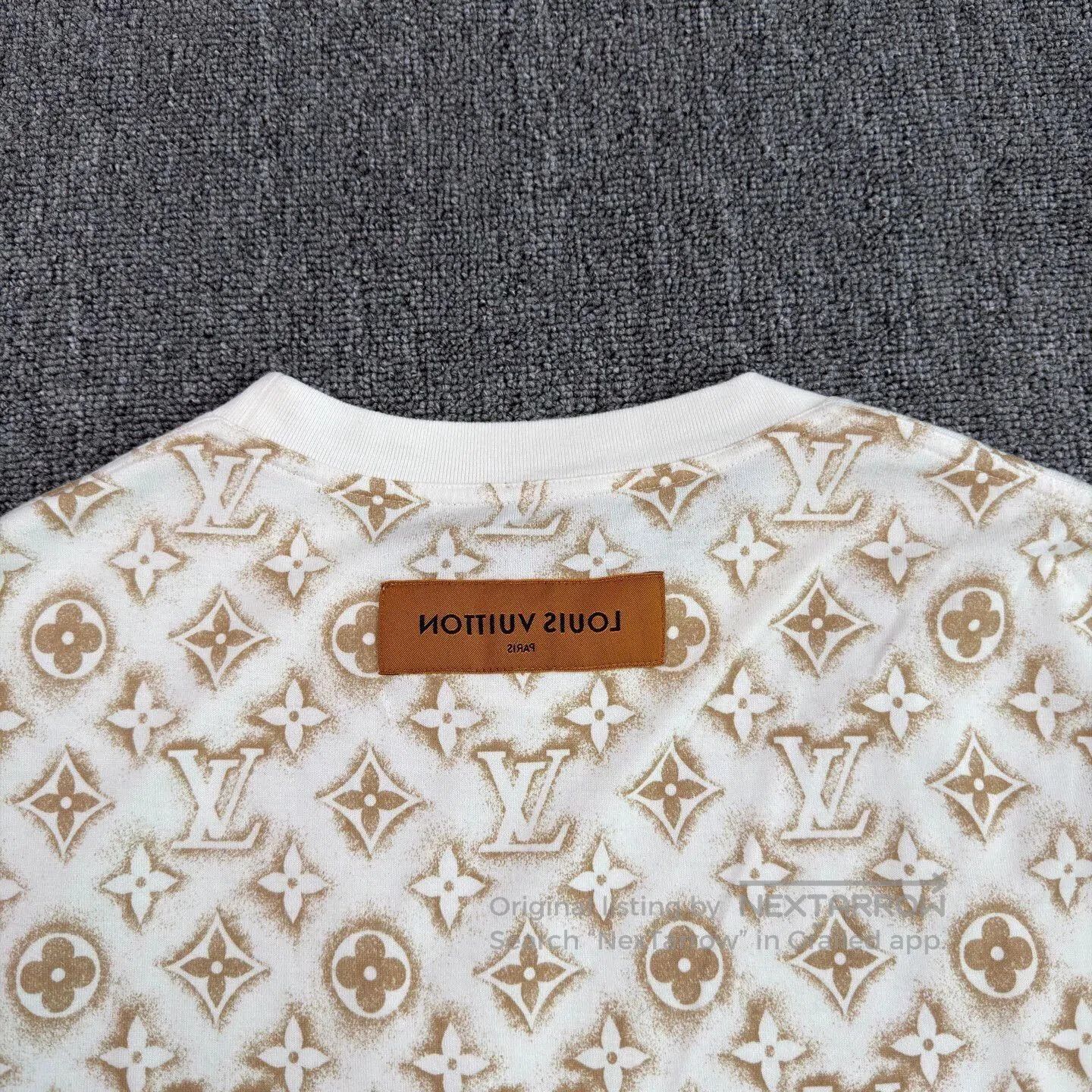 Louis Vuitton Beige Patterned Short-Sleeve Shirt. Size US S / EU 44-46 / 1 - 8 Thumbnail