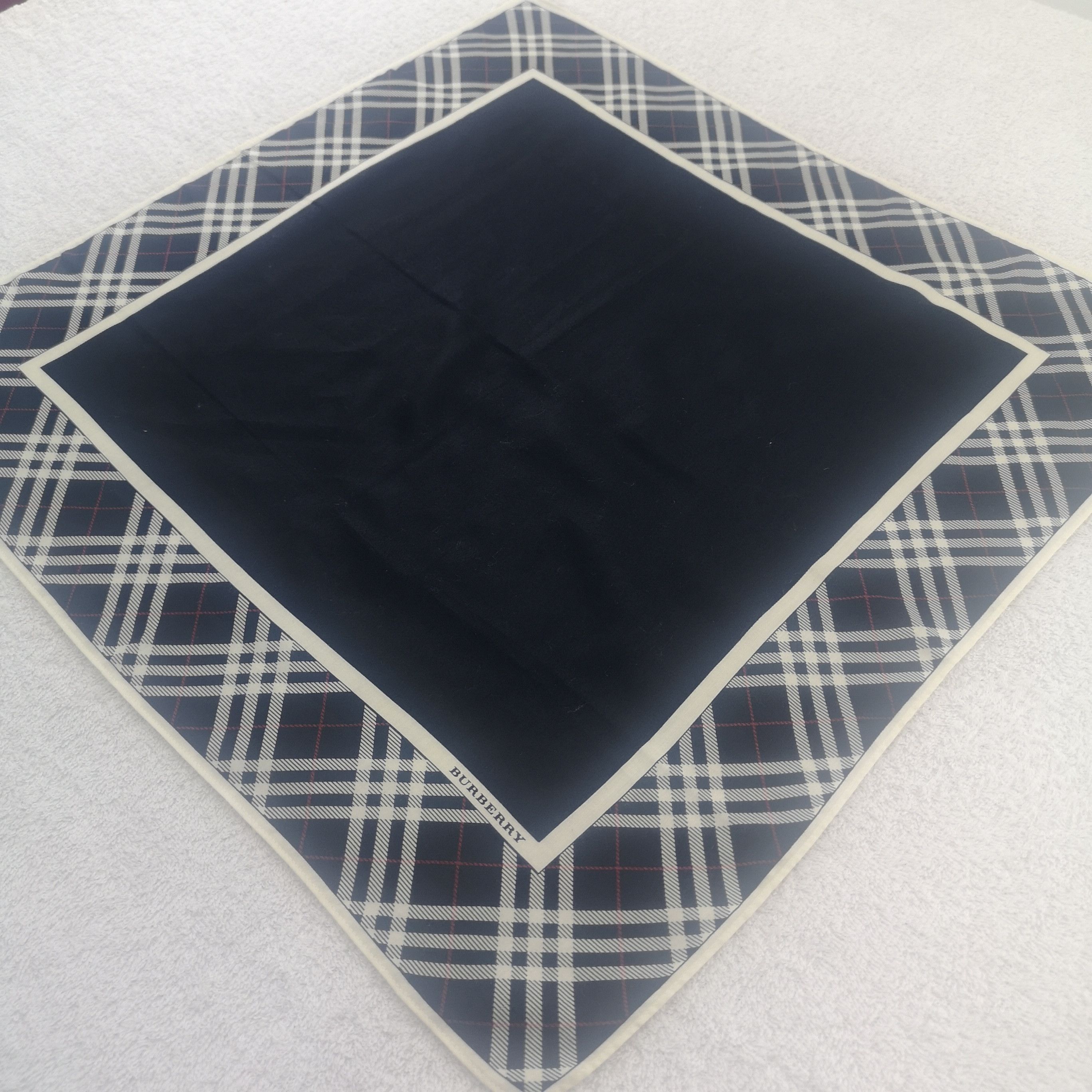 Burberry × Vintage Burberry Bandana / Handkerchief / Neckerchief - S035 Size ONE SIZE - 2 Thumbnail
