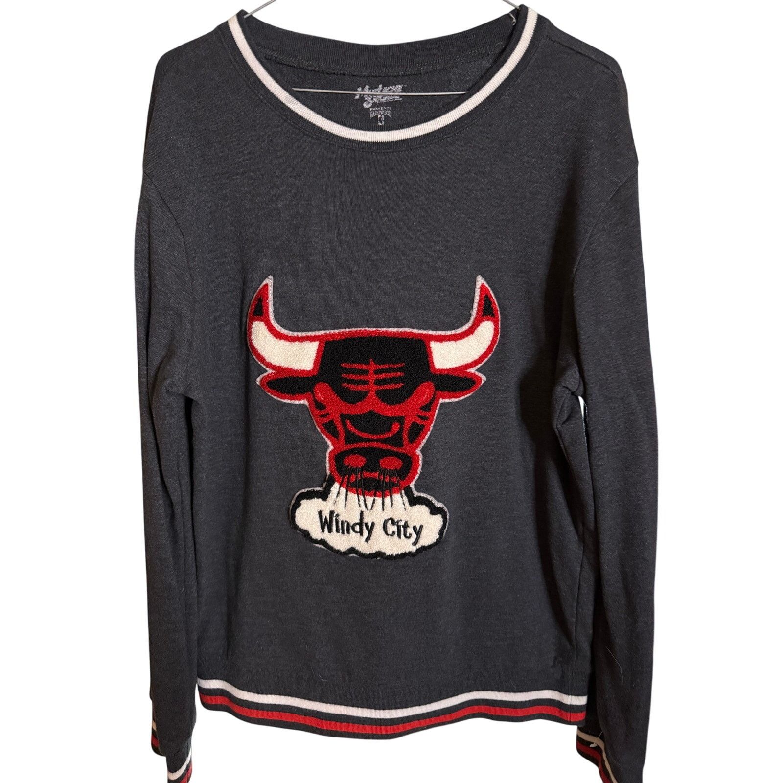 Other Vintage Chicago Bulls Crewneck Size US L / EU 52-54 / 3 - 1 Thumbnail