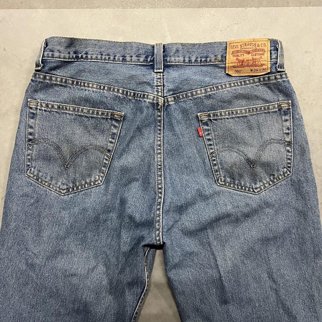 Levi's Crazy Vintage Y2K Levis 550 Medium wash Denim Jeans! Size US 36 / EU 52 - 7 Thumbnail