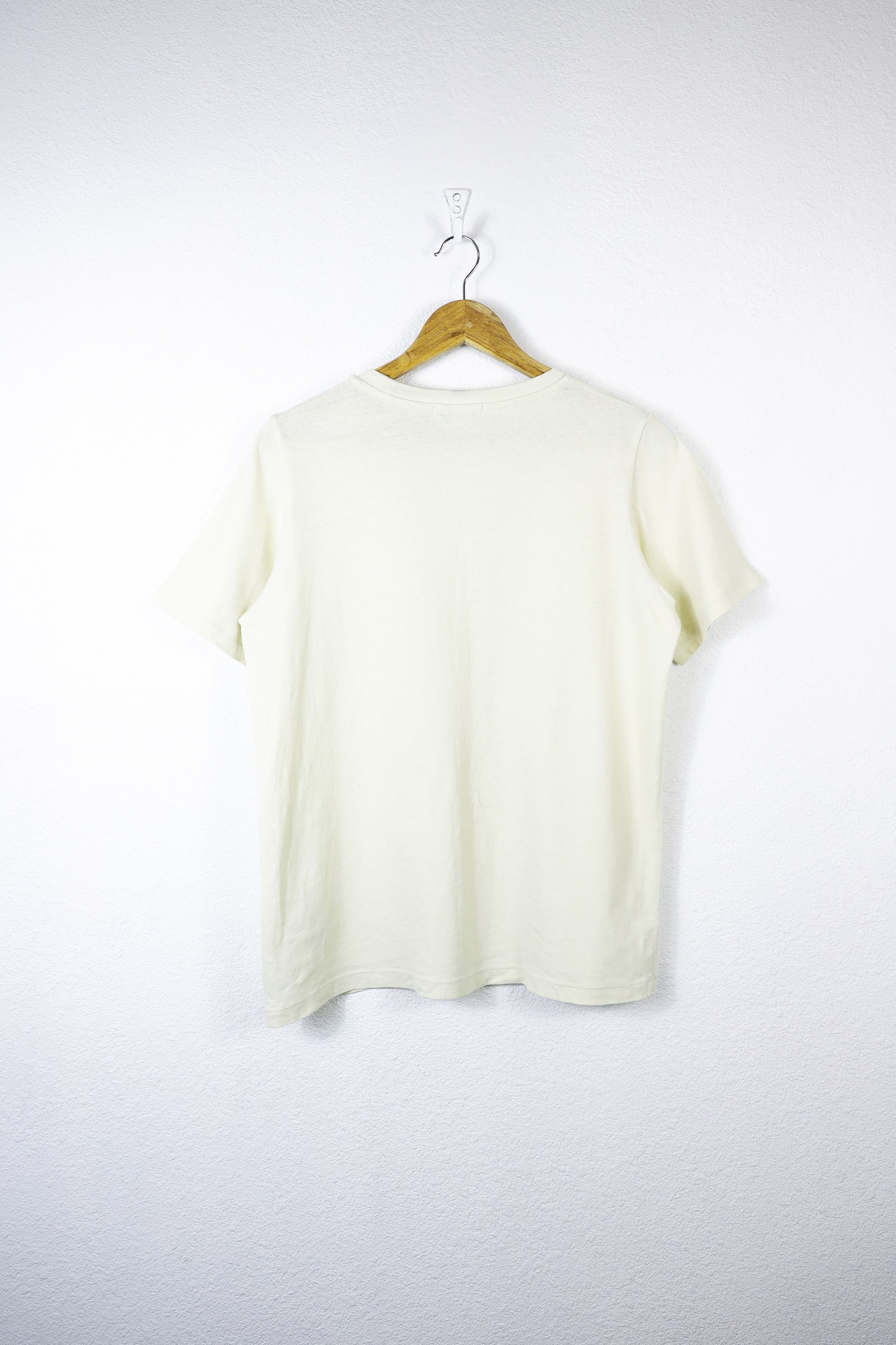 JW Anderson × Uniqlo J.W.Anderson x Uniqlo Logo Light Beige Tee T-shirt Size M / US 6-8 / IT 42-44 - 7 Thumbnail