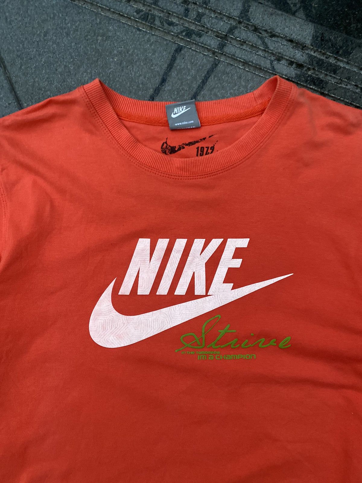 Nike × Vintage 90’s NIKE RARE BIG LOGO RETRO Y2K SWOOSH SWEATSHIRT Size US M / EU 48-50 / 2 - 3 Thumbnail