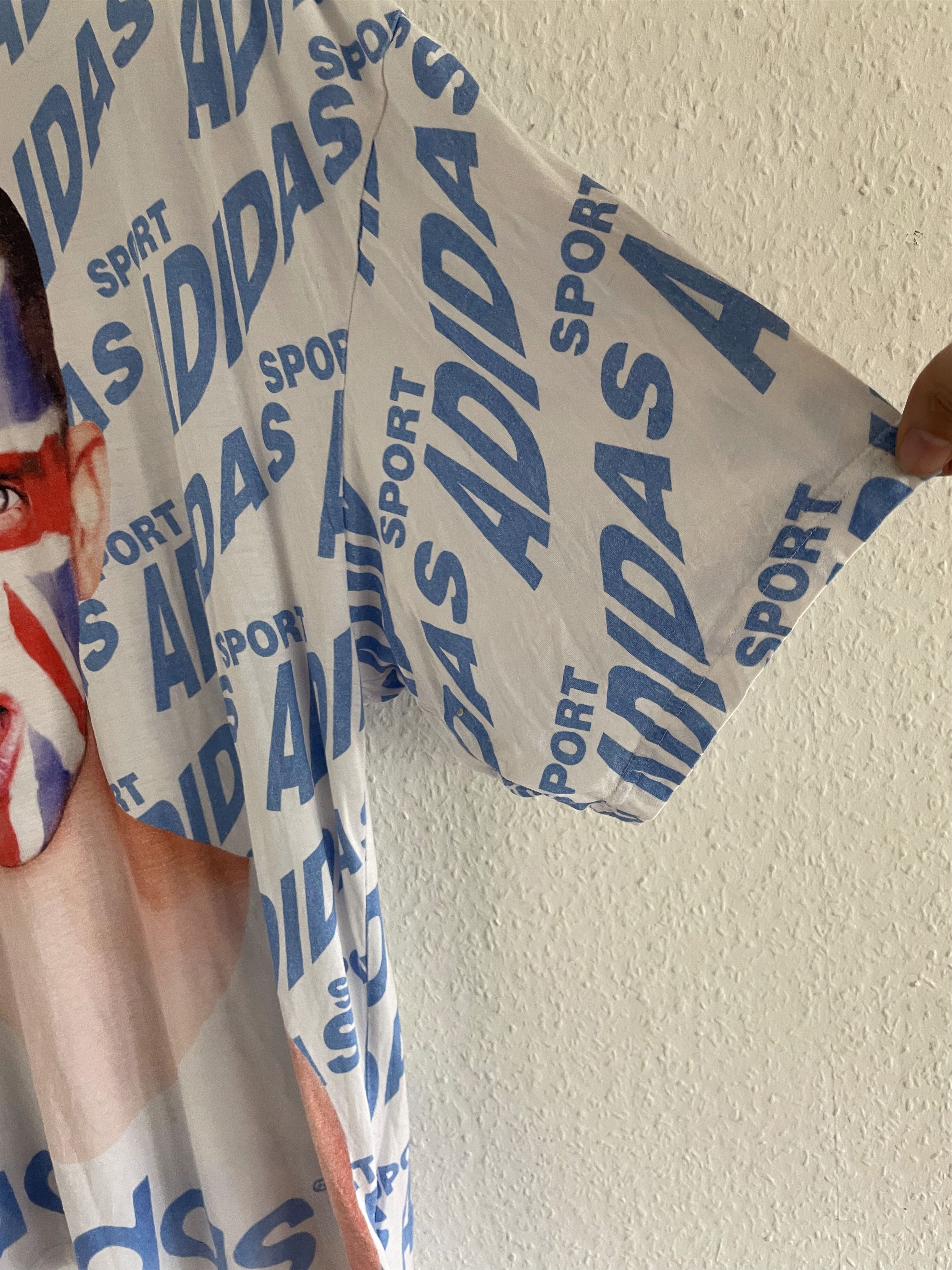 Adidas × Jeremy Scott Union Jack Oversized Tee Size US XL / EU 56 / 4 - 7 Thumbnail