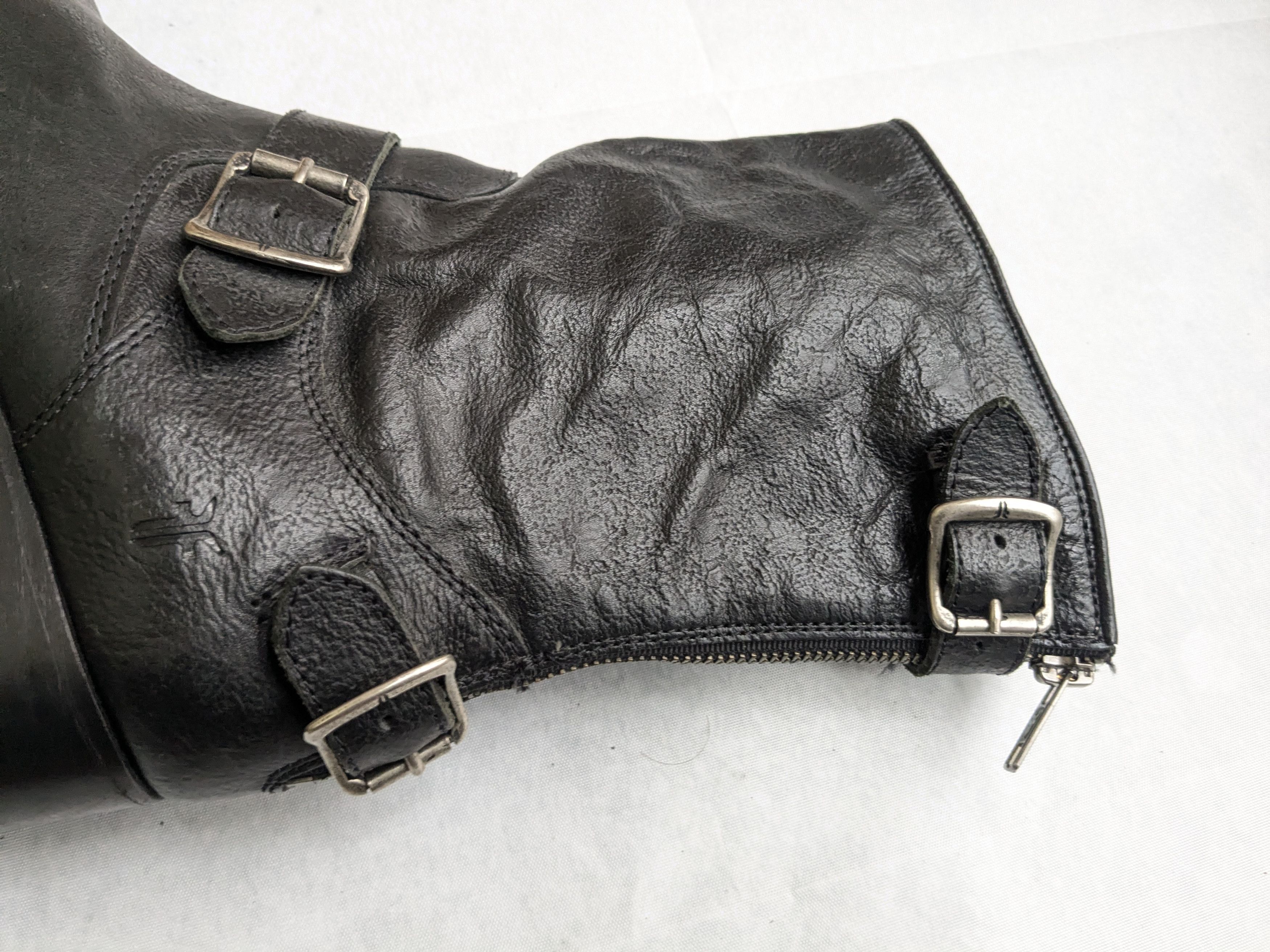 Frye Frye Engineer Boots Black Leather 7 Leather Buckle Size US 7 / EU 40 - 12 Thumbnail
