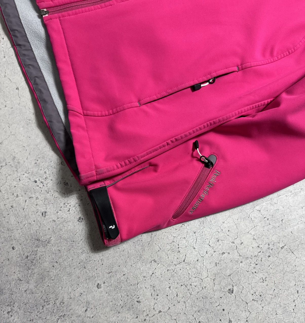 Peak Performance Peak Performance Women’s Soft-Shell Jacket Size S Size S / US 4 / IT 40 - 4 Thumbnail