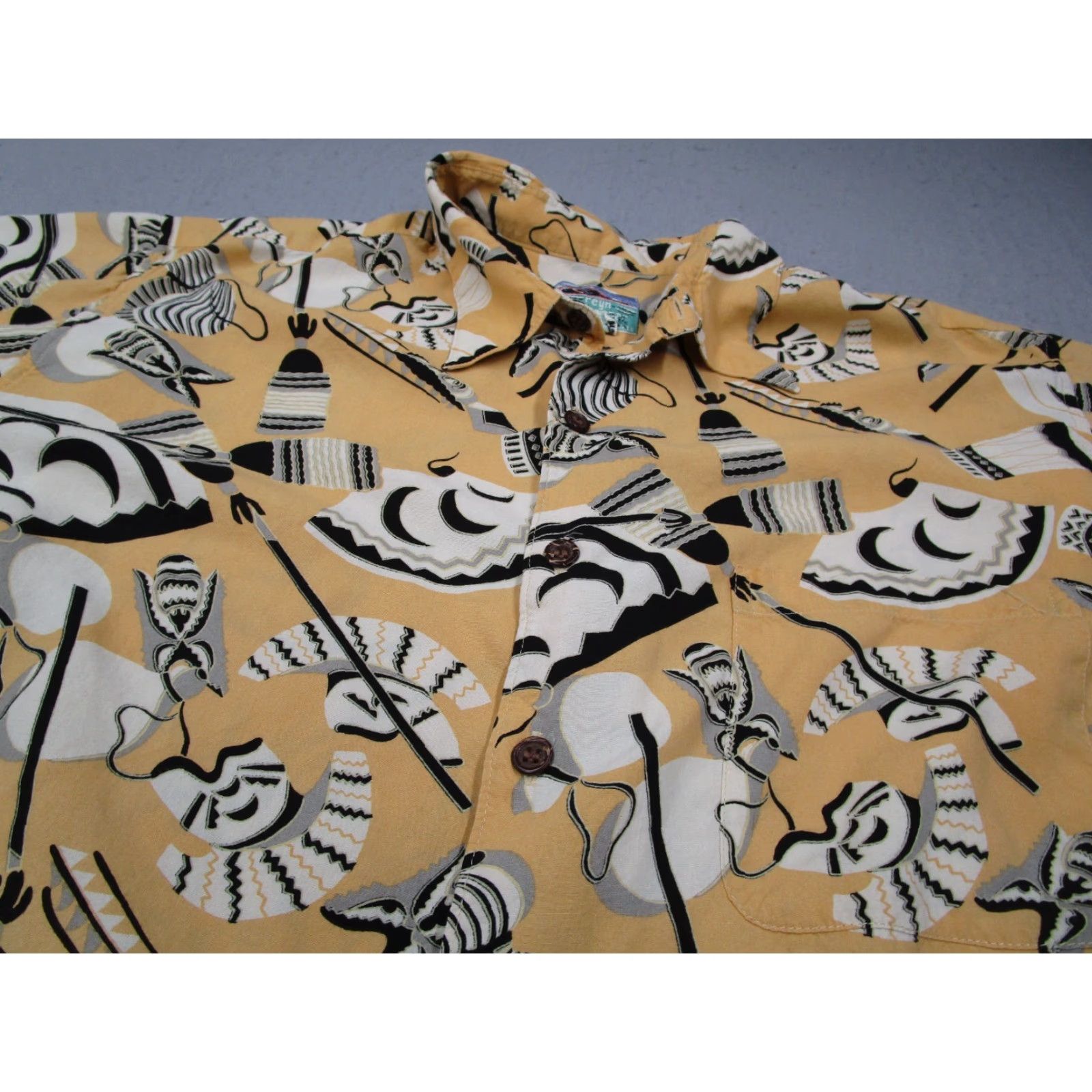 Reyn Spooner VINTAGE Reyn Spooner Shirt Mens XL Yellow Button Up Tiki Masks USA 60s 70s Art Hawaiian Retro Tropical Geometric Short Sleeve Button-Up USA Mens XX Size US XL / EU 56 / 4 - 2 Thumbnail