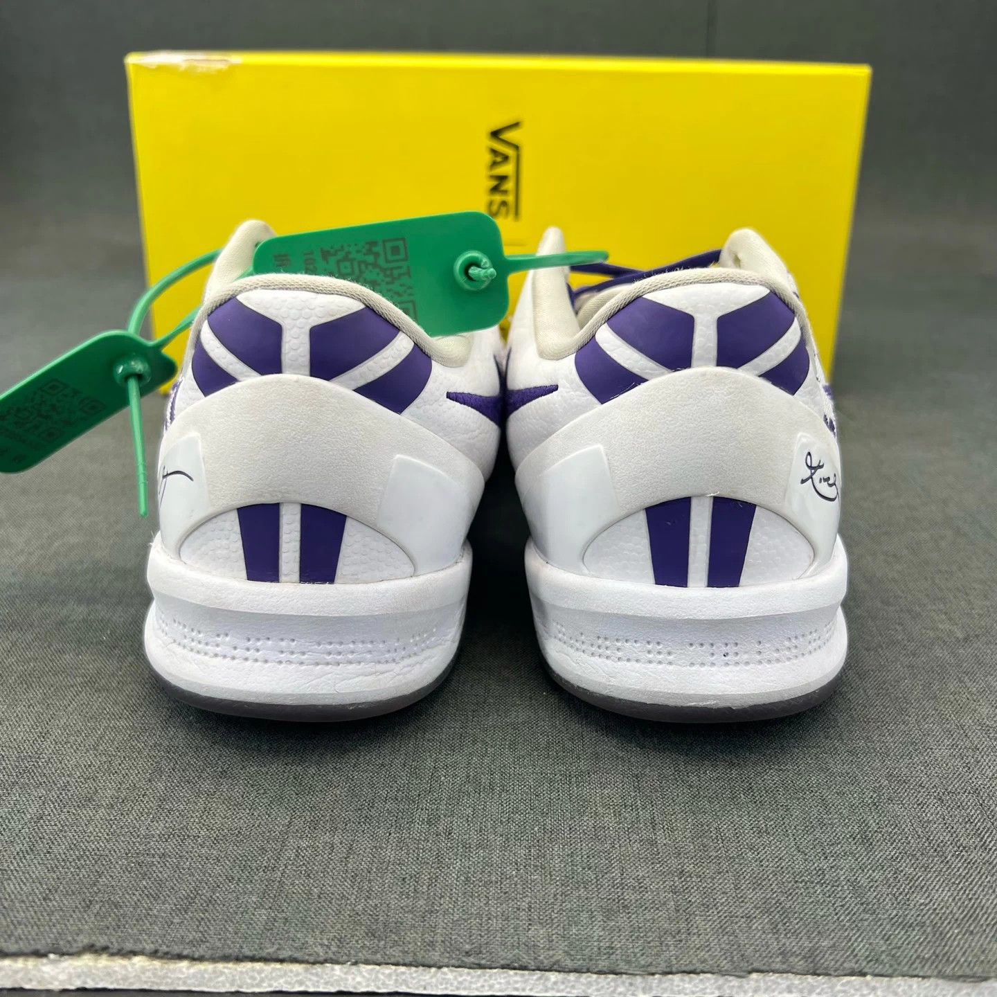 Adidas Adidas ZX 8000 White Purple EUR 41 Mint Size US 8 / EU 41 - 5 Thumbnail