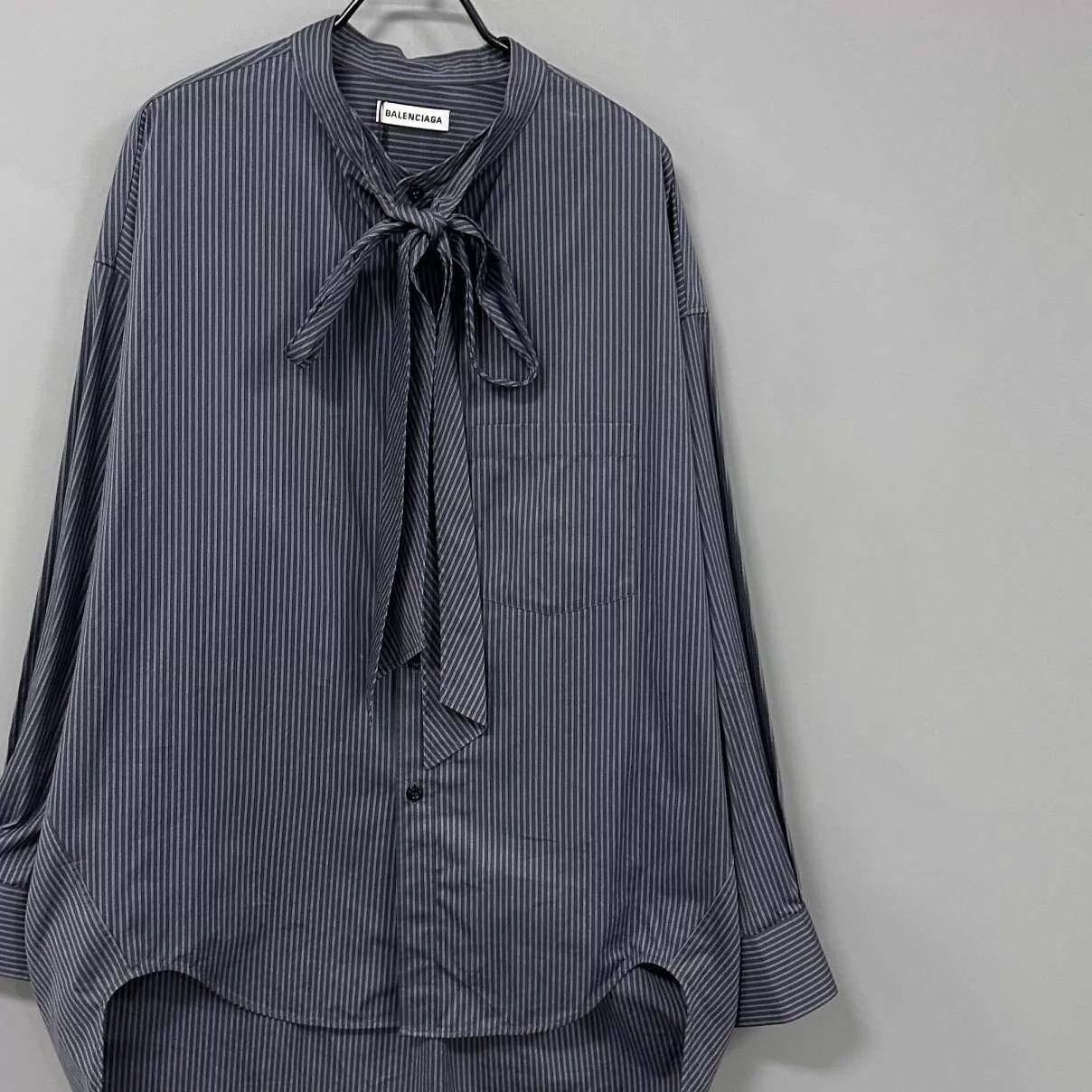 Balenciaga Balenciaga Women's Back Logo Button-Up Shirt 34 Size XXS / US 00 / IT 34 - 2 Thumbnail